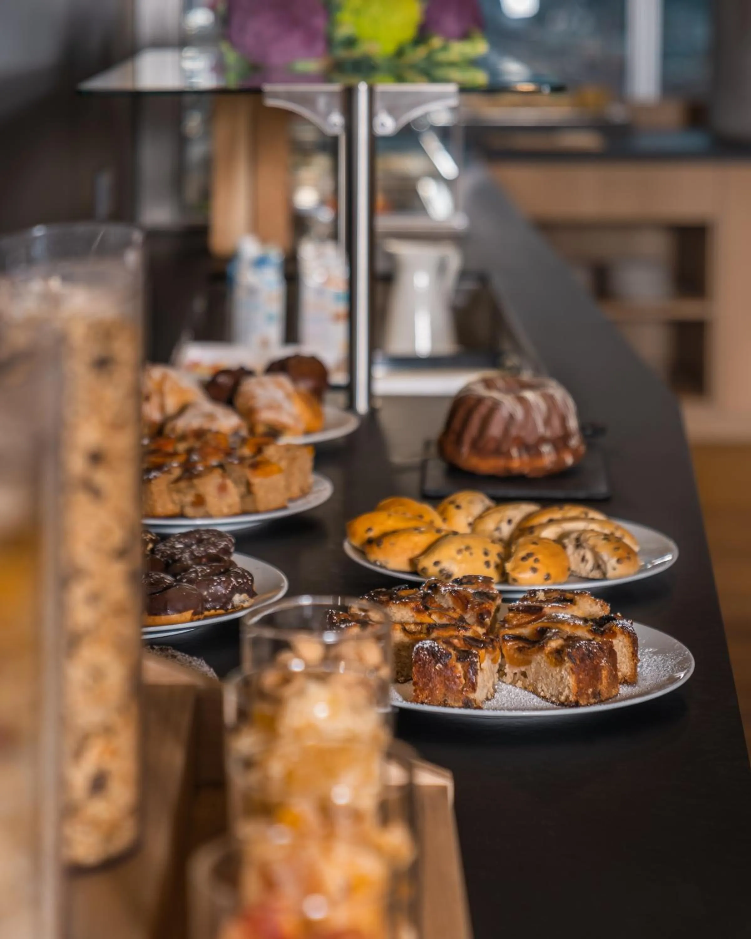 Breakfast in ADLERS Hotel Innsbruck