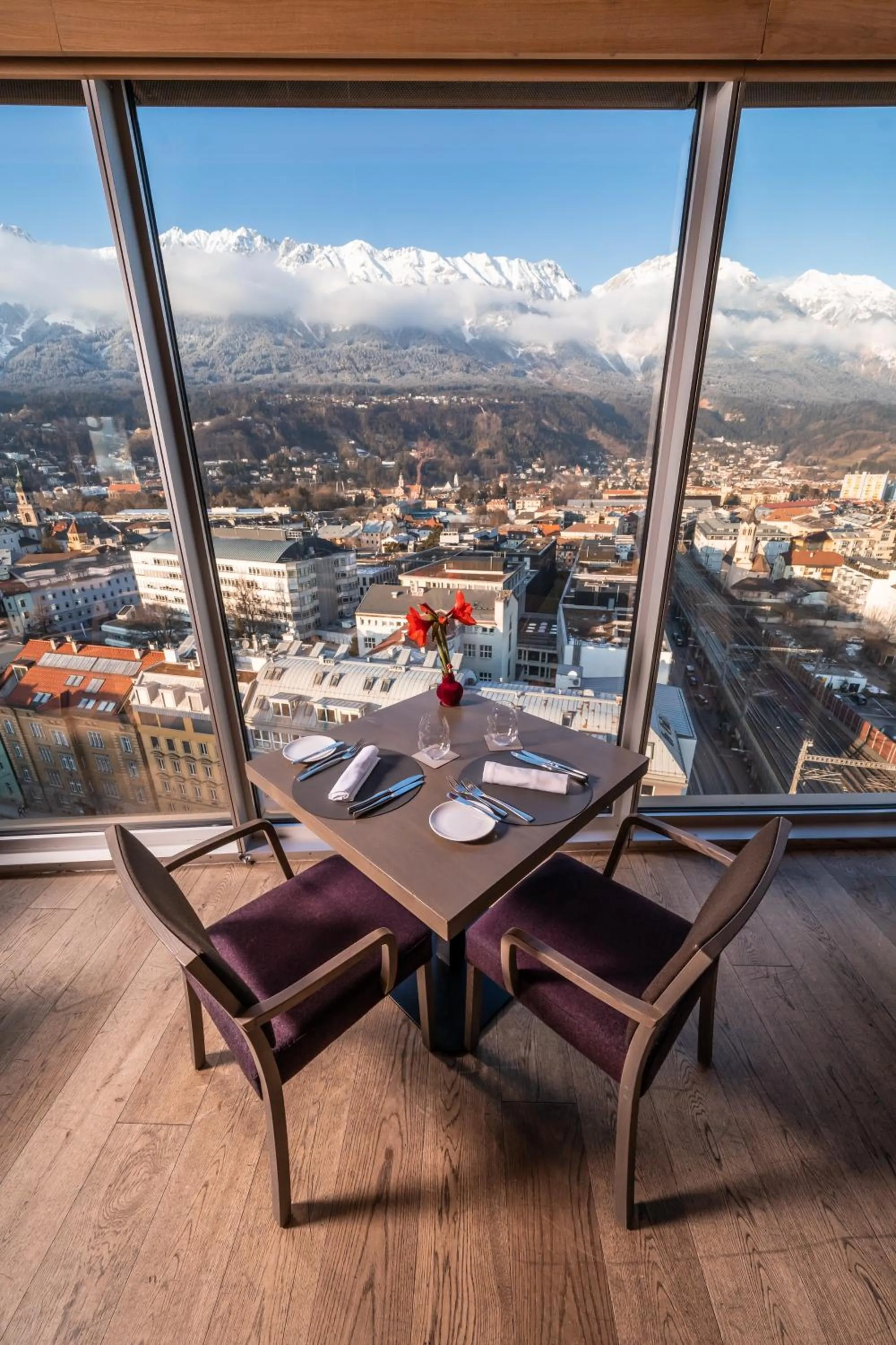 Restaurant/places to eat in ADLERS Hotel Innsbruck
