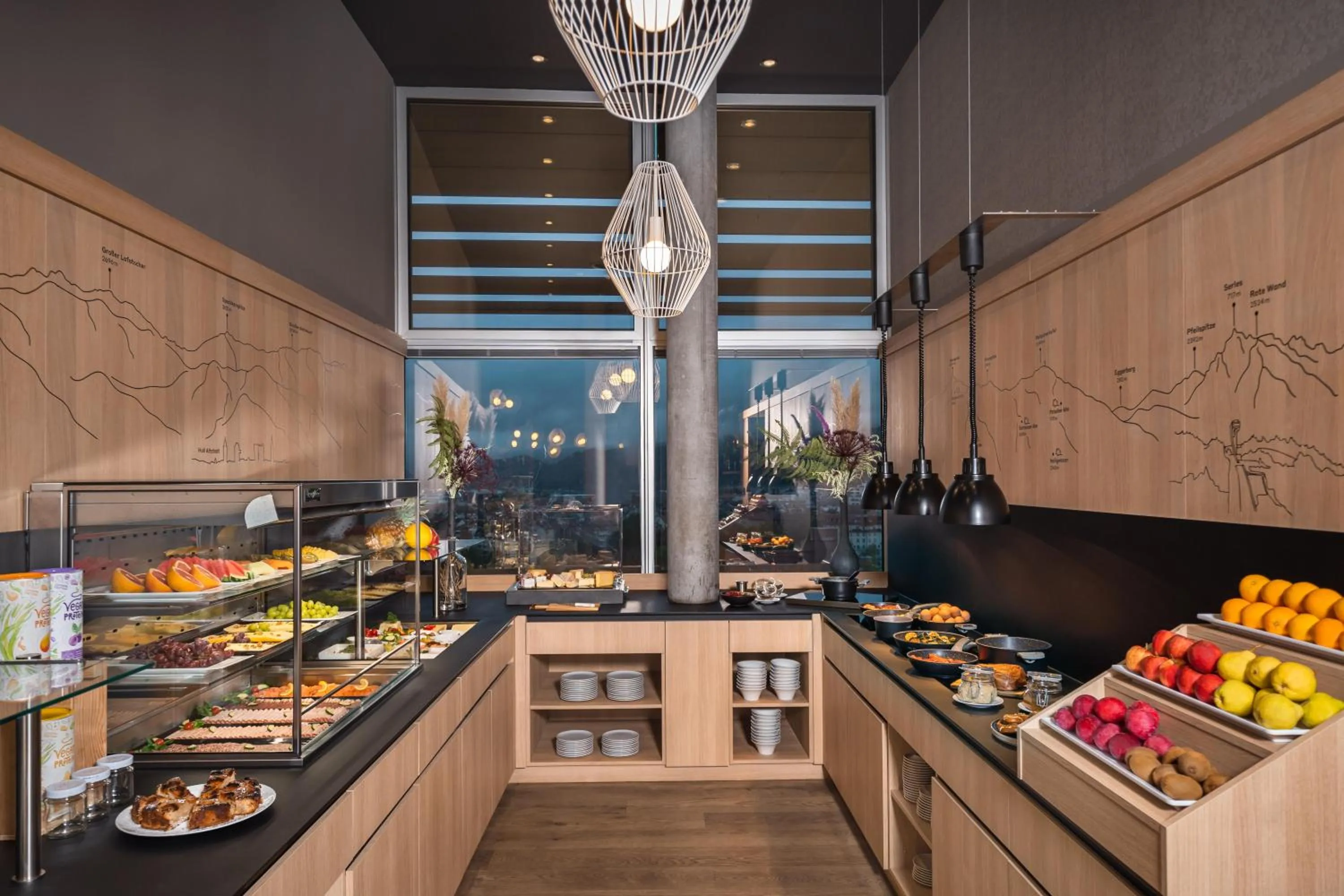 Restaurant/places to eat in ADLERS Hotel Innsbruck