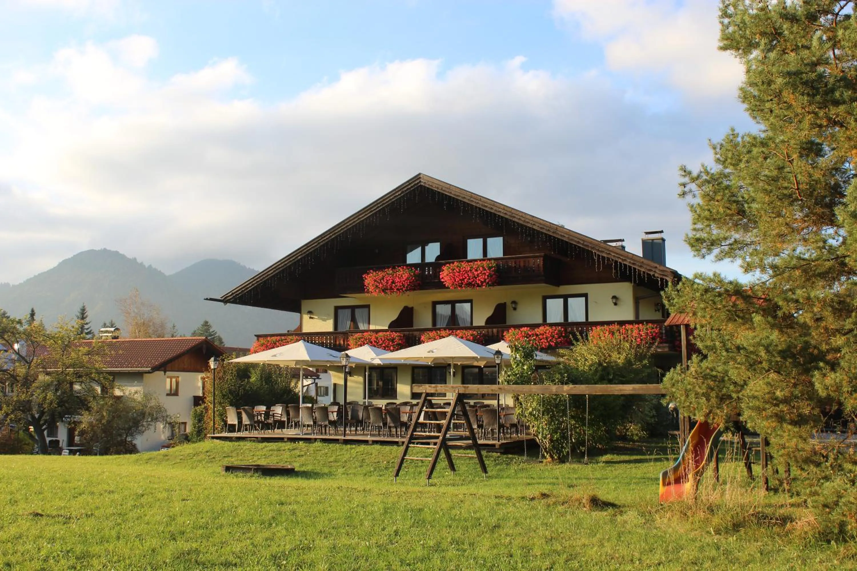Garden view in DEVA Hotel-Restaurant Fischerwirt inklusive Chiemgau Card