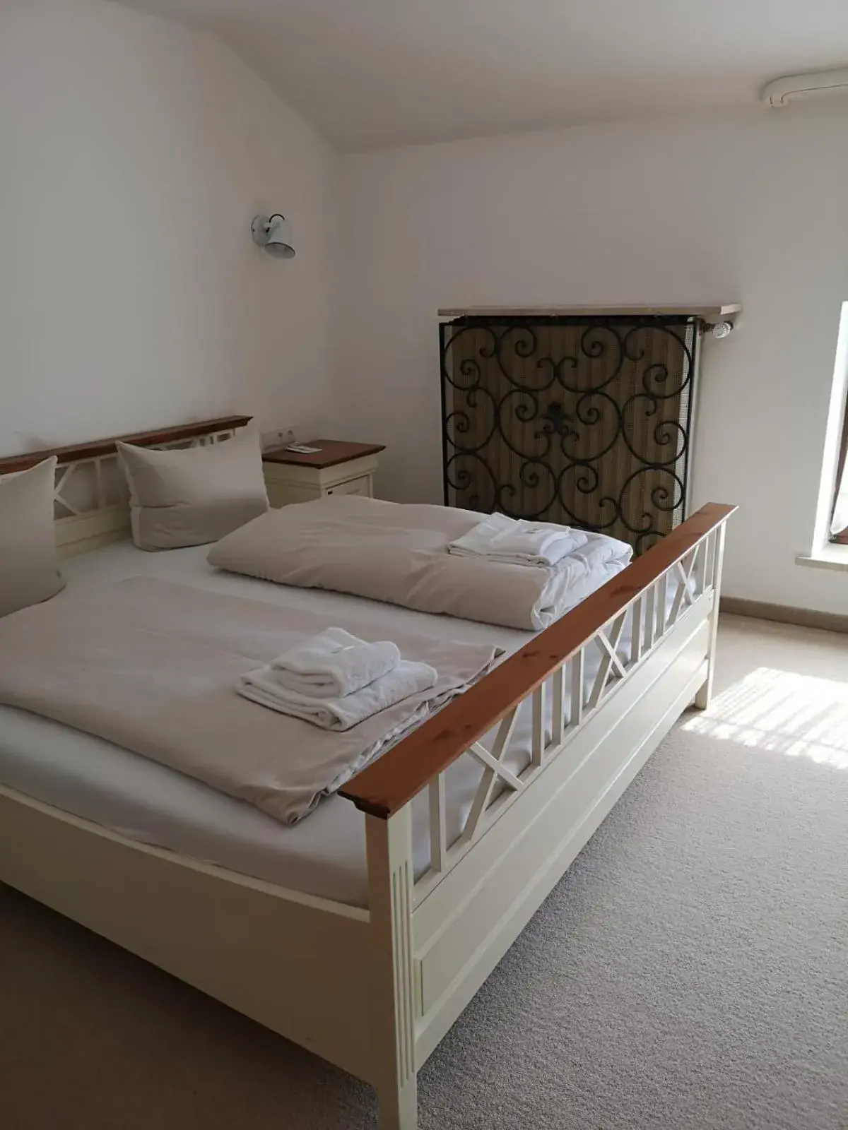 Apartment in DEVA Hotel-Restaurant Fischerwirt inklusive Chiemgau Card Apartment in DEVA Hotel-Restaurant Fischerwirt inklusive Chiemgau Card