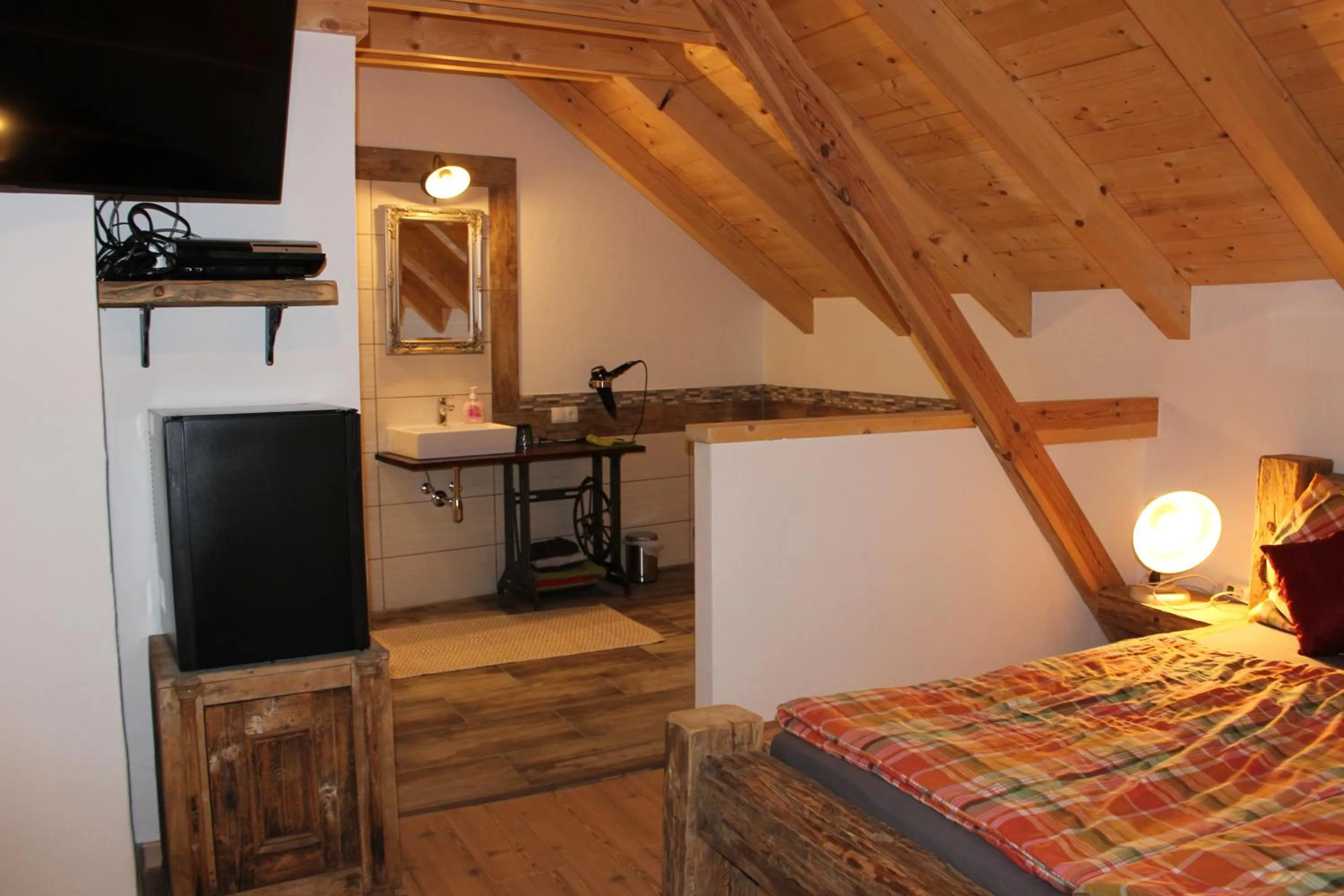 Bathroom, Bed in Tiefala's Eck