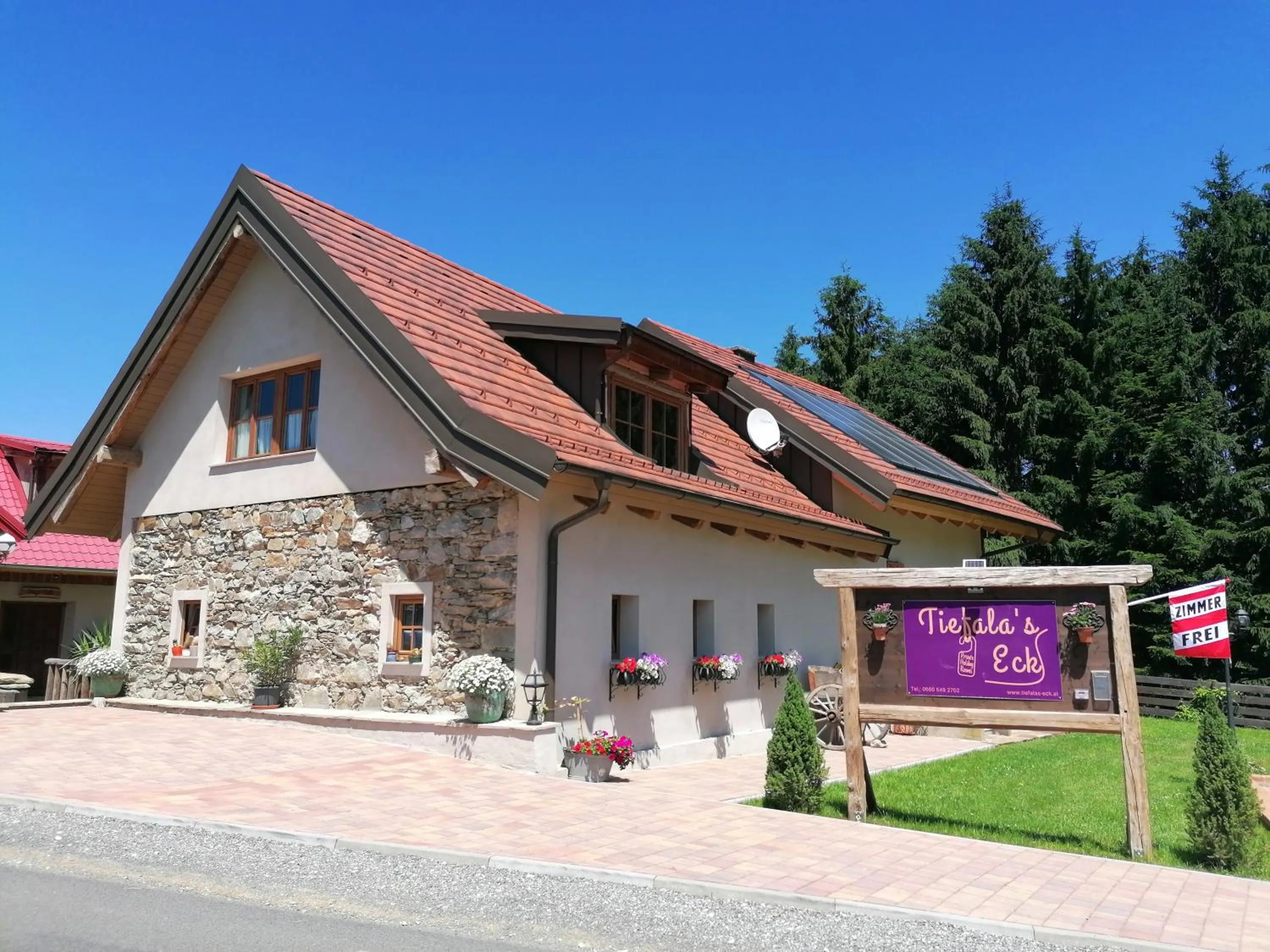 Property building in Tiefala's Eck