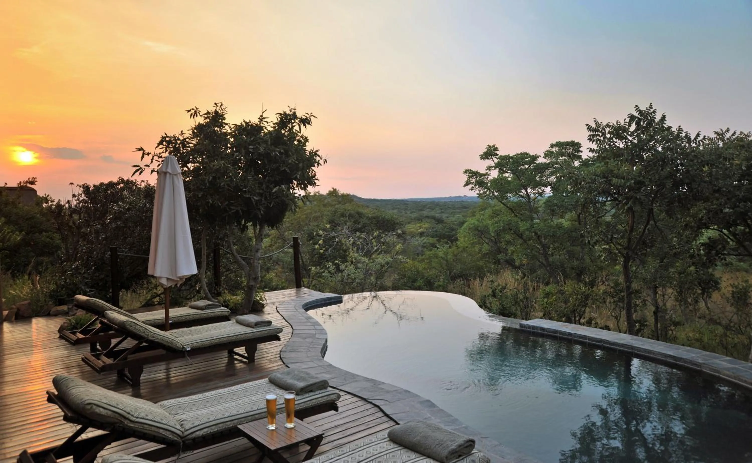 Swimming pool in Zwahili Private Game Lodge & Spa