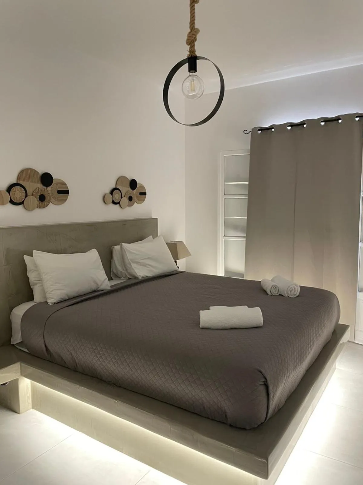 Bedroom, Bed in Zoumis Residence