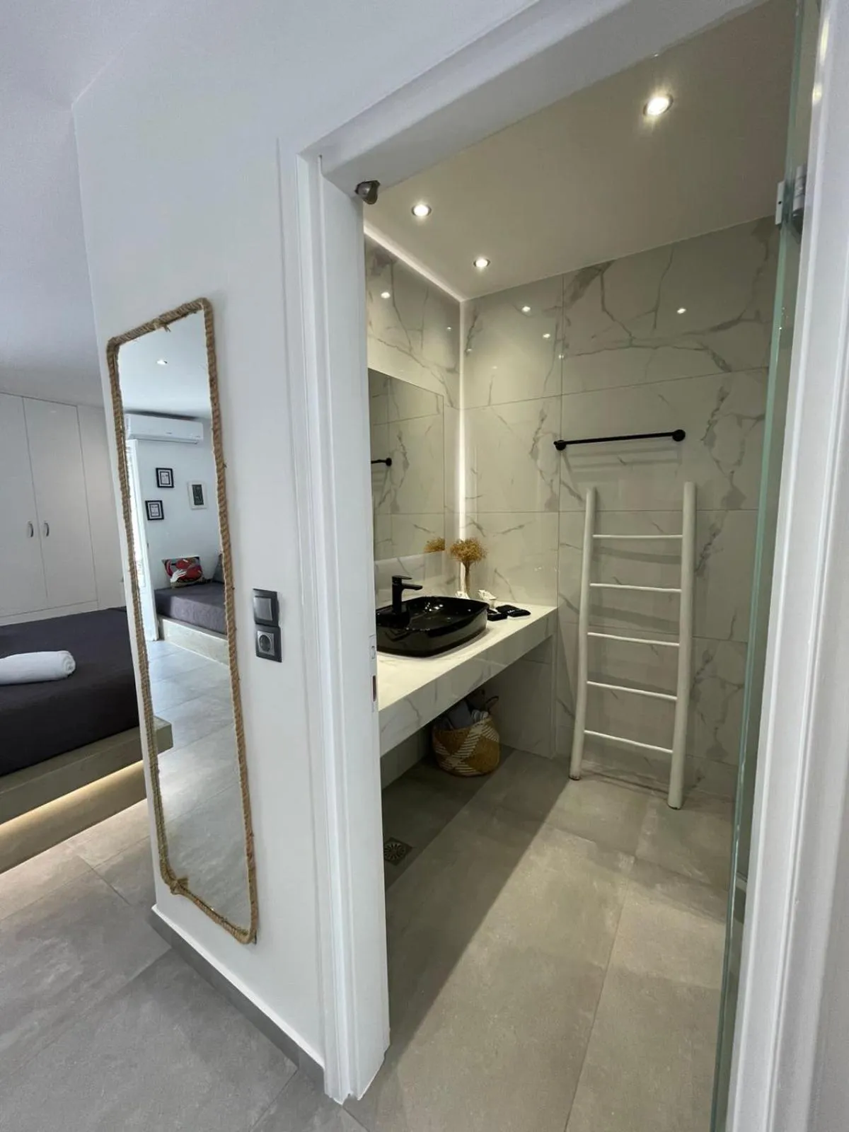 Bedroom, Bed in Zoumis Residence