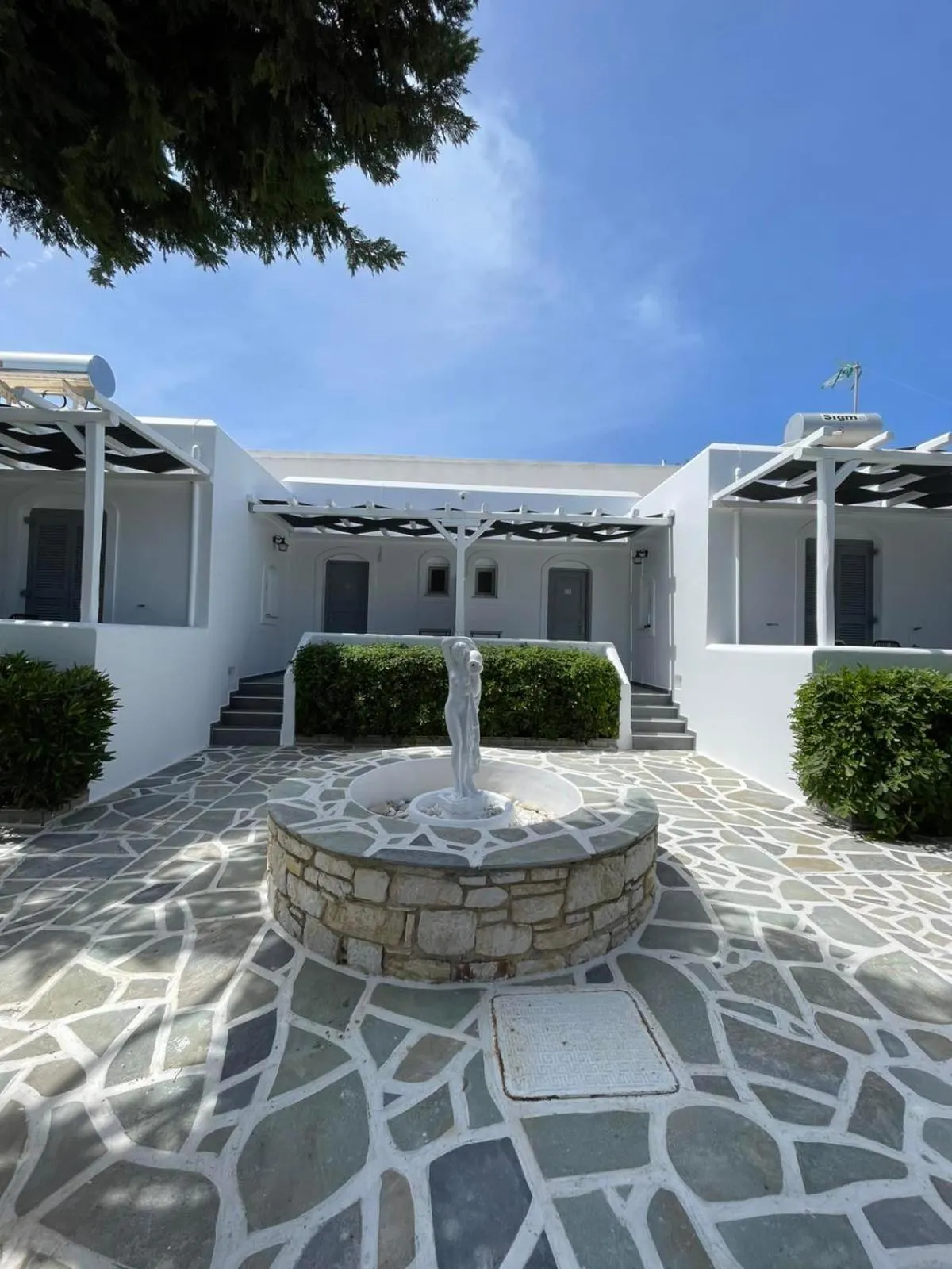 Garden in Zoumis Residence