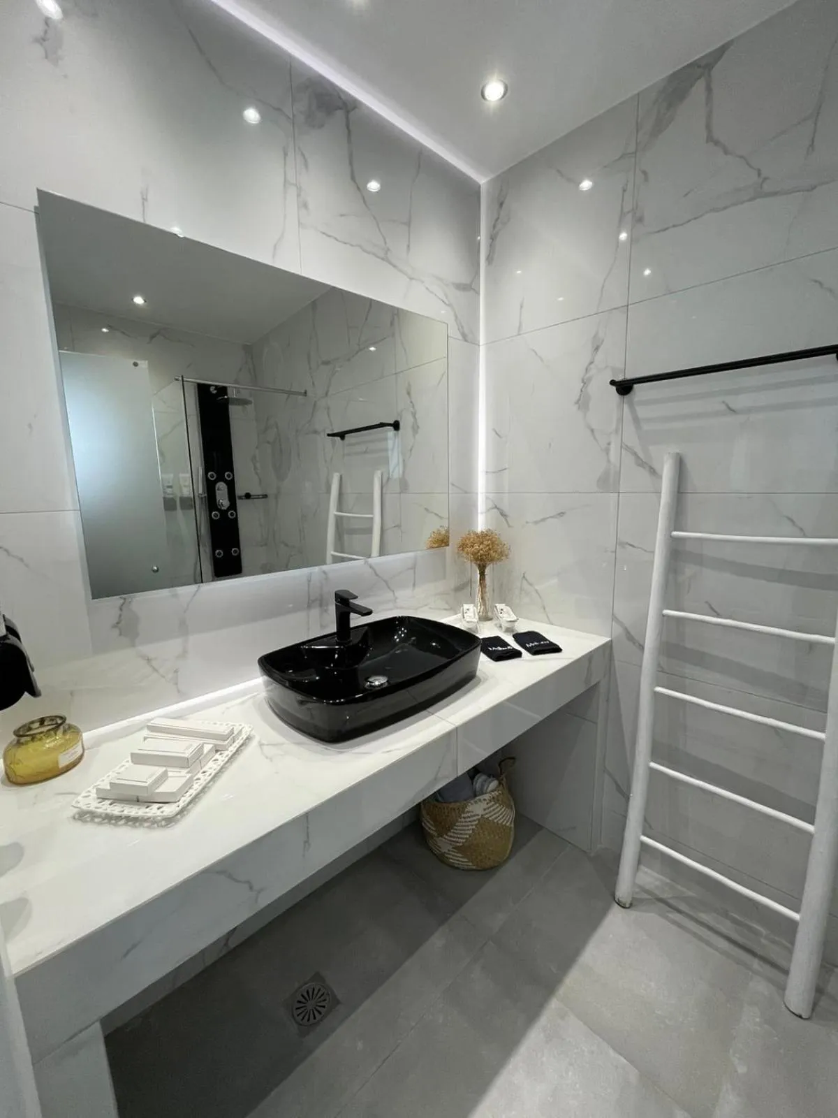 Bathroom in Zoumis Residence