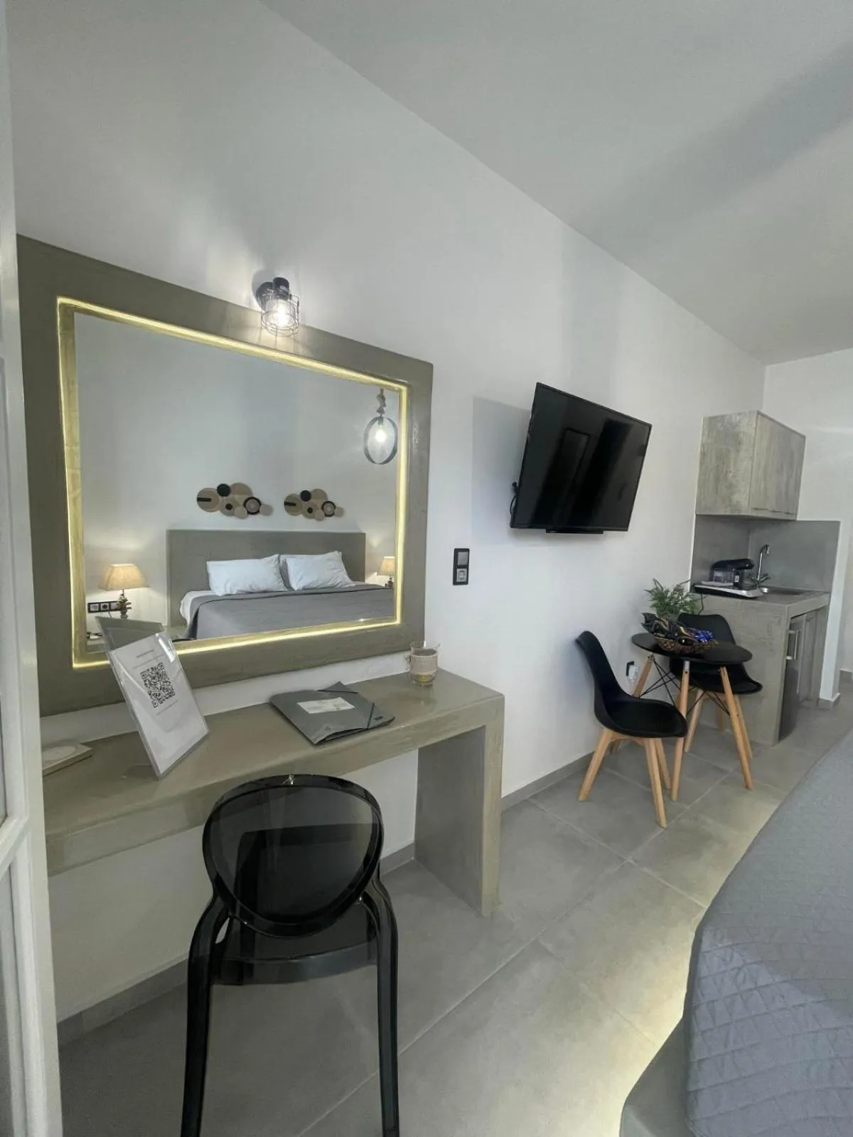 Bedroom in Zoumis Residence