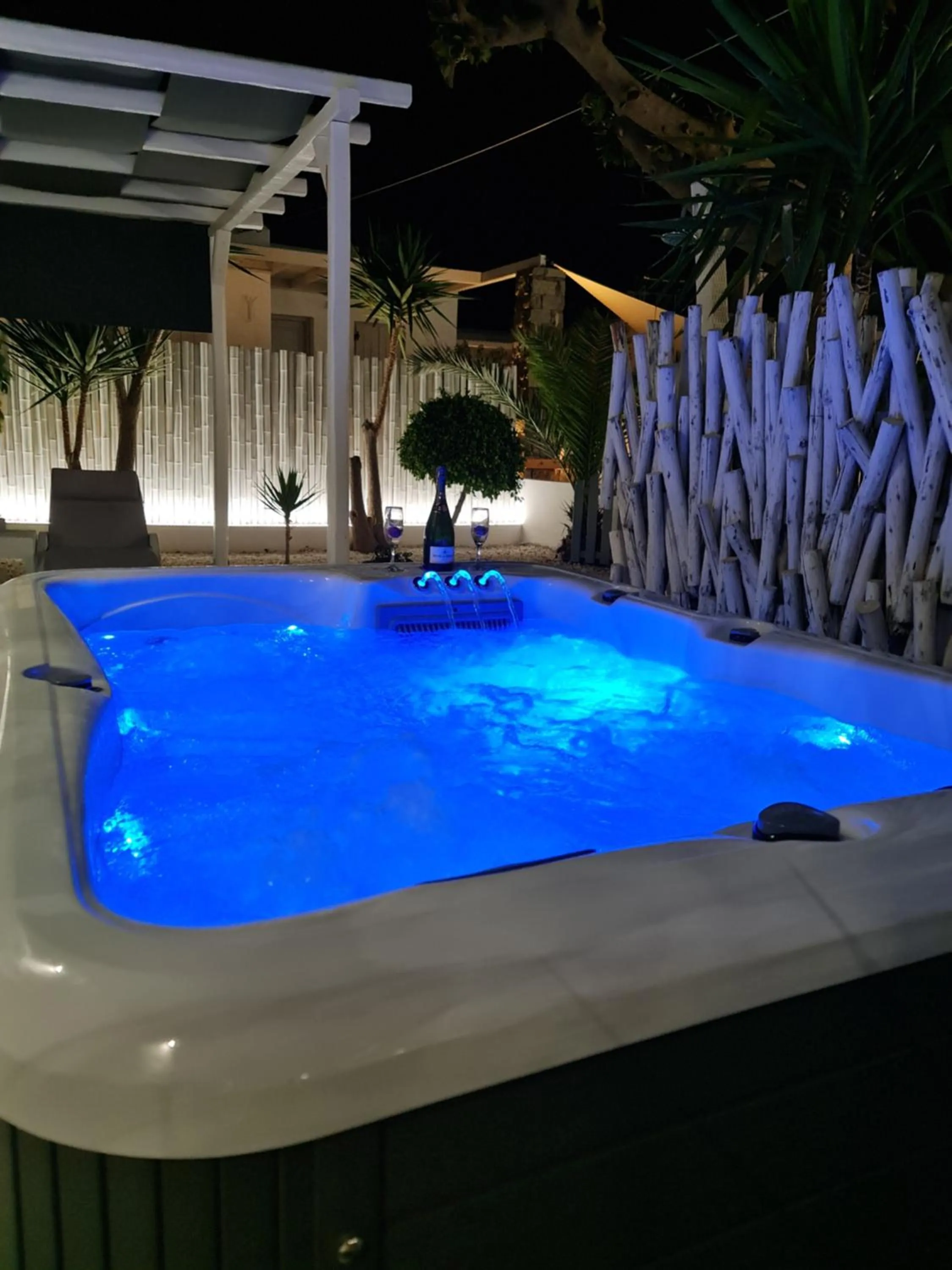 Hot Tub in Zoumis Residence