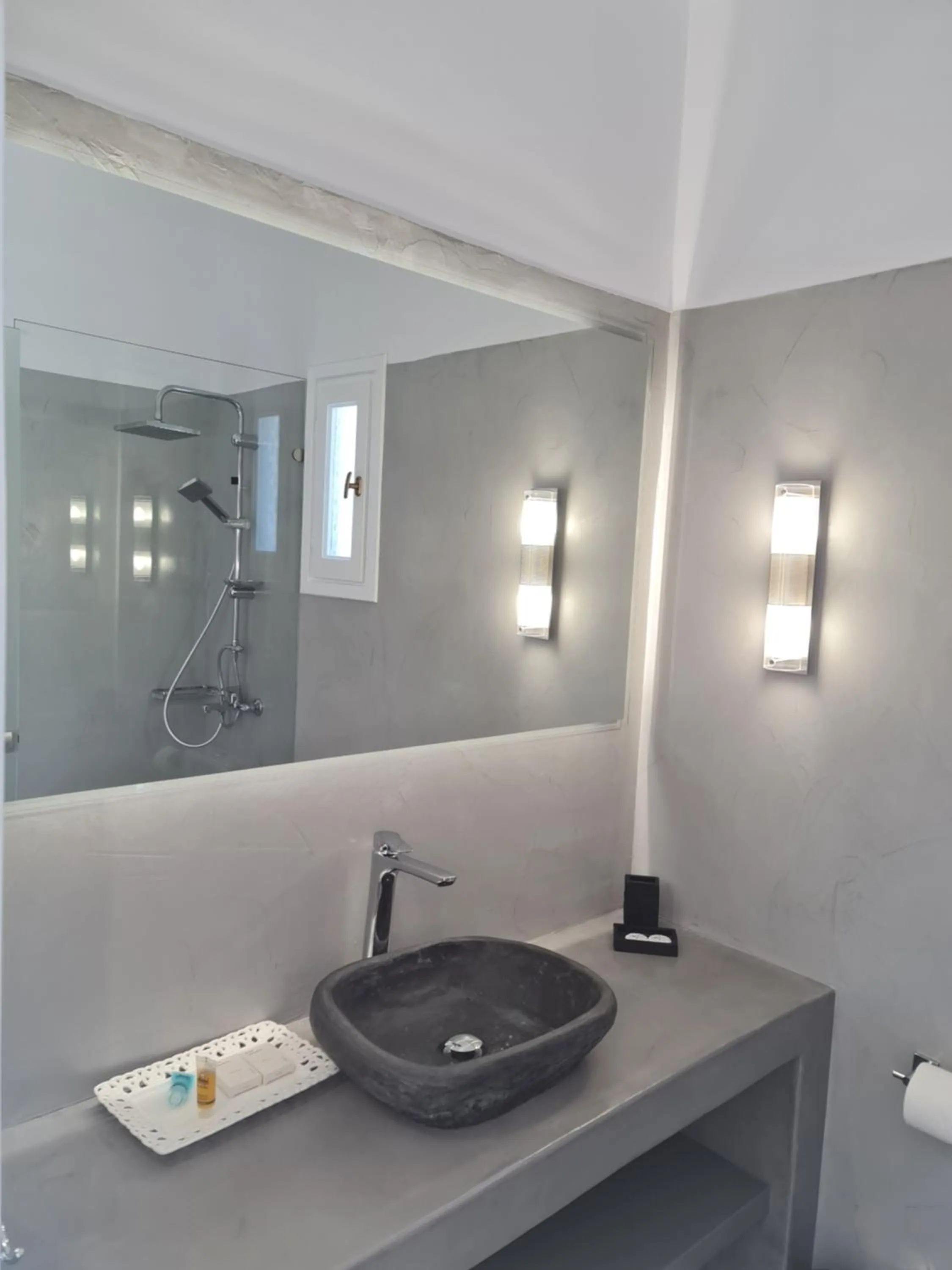 Bathroom in Zoumis Residence