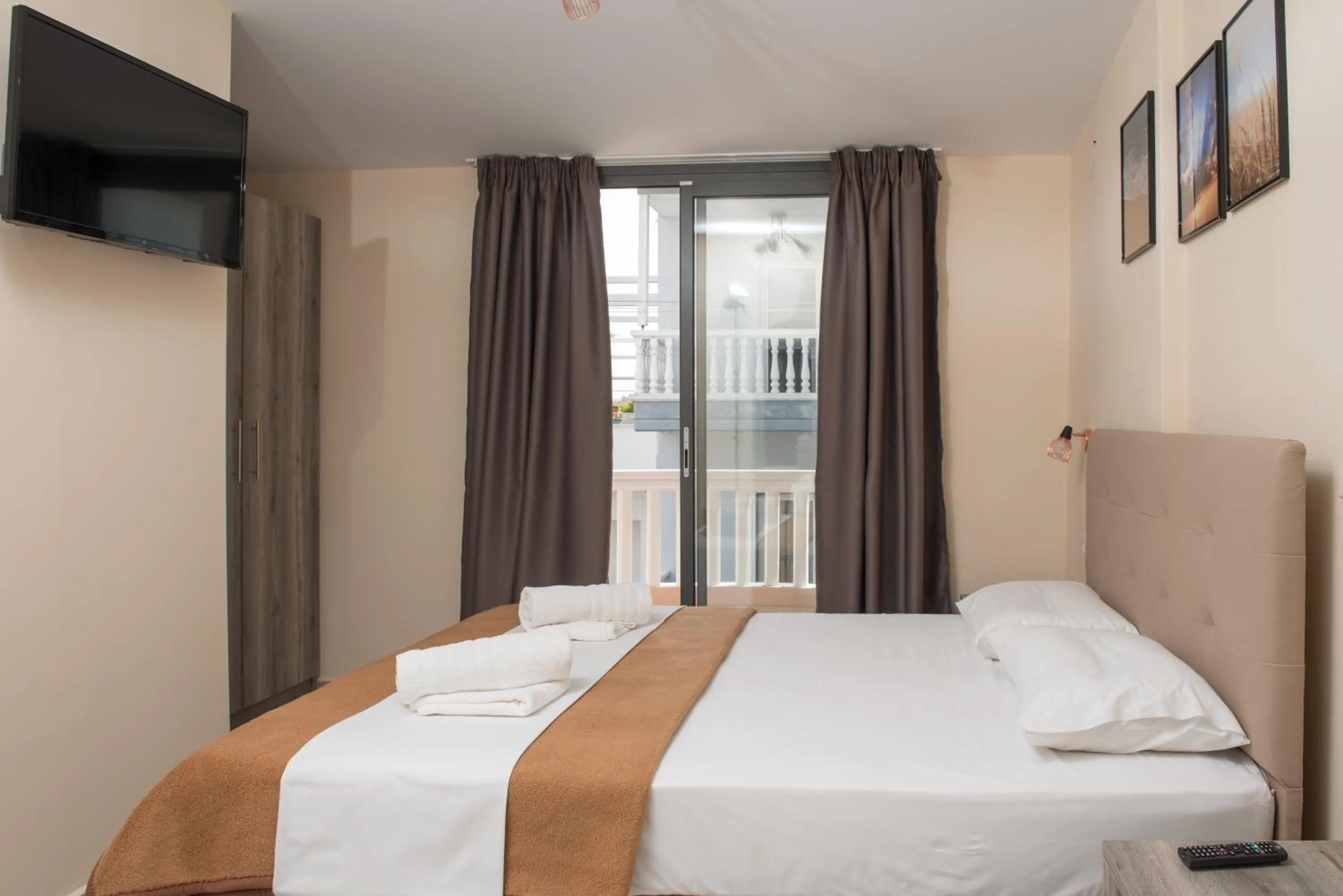 Bed in INO Luxury Rooms