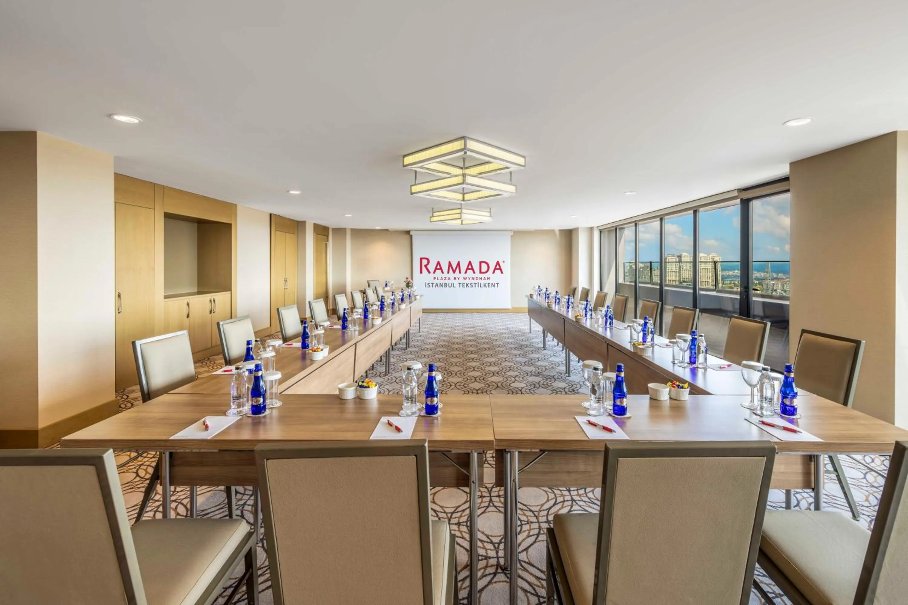 Meeting/conference room in Ramada Plaza By Wyndham Istanbul Tekstilkent
