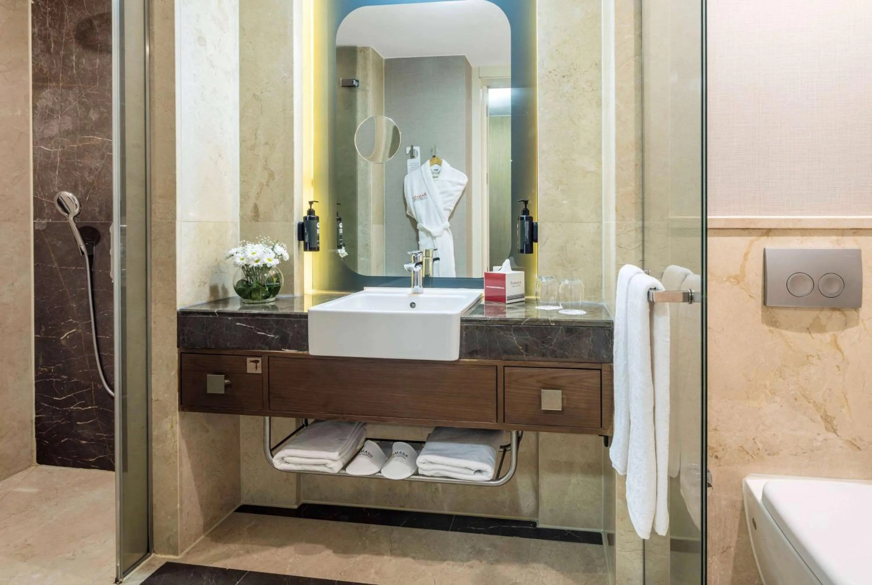 Bathroom in Ramada Plaza By Wyndham Istanbul Tekstilkent