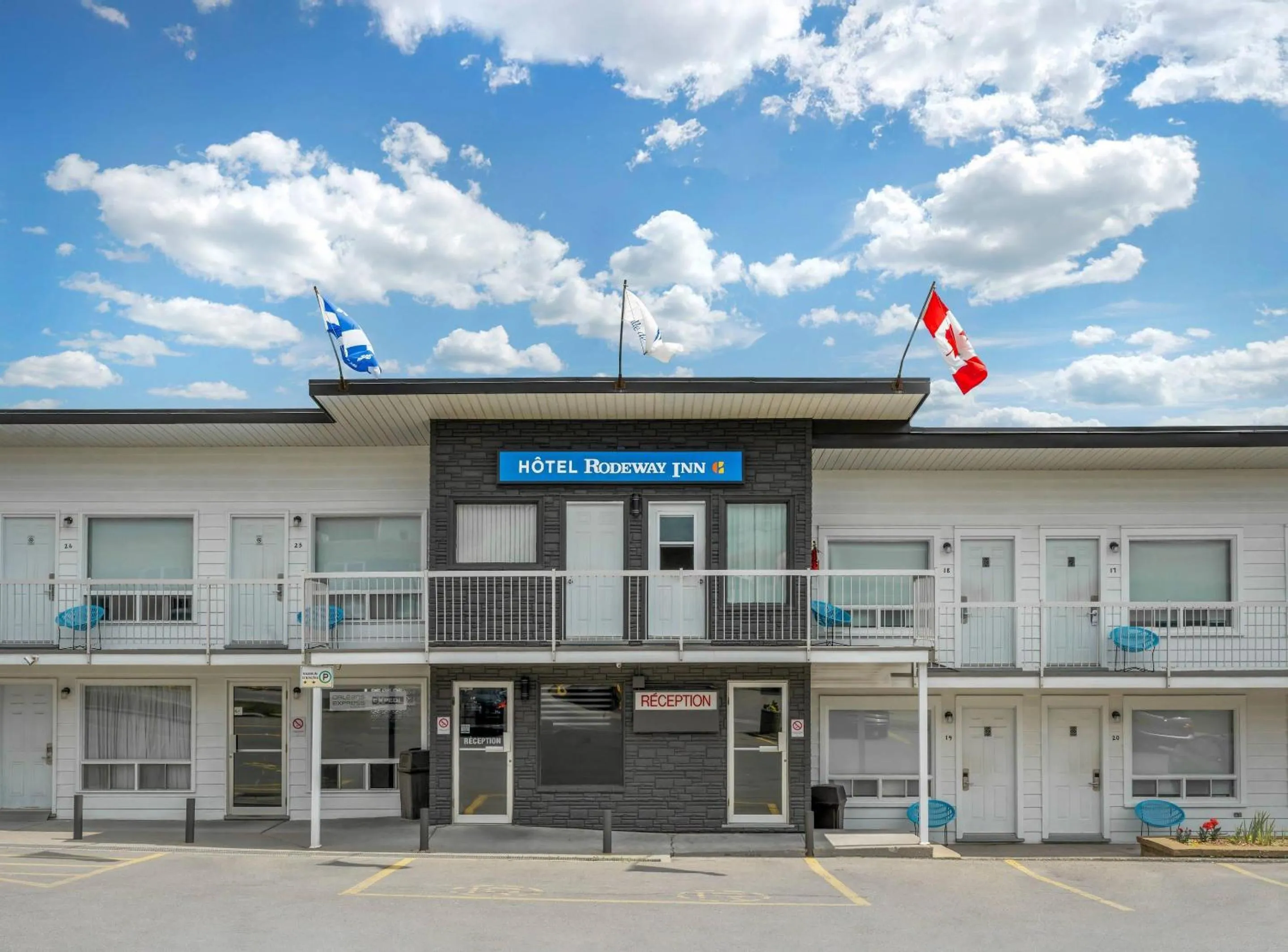 Property building in Rodeway Inn