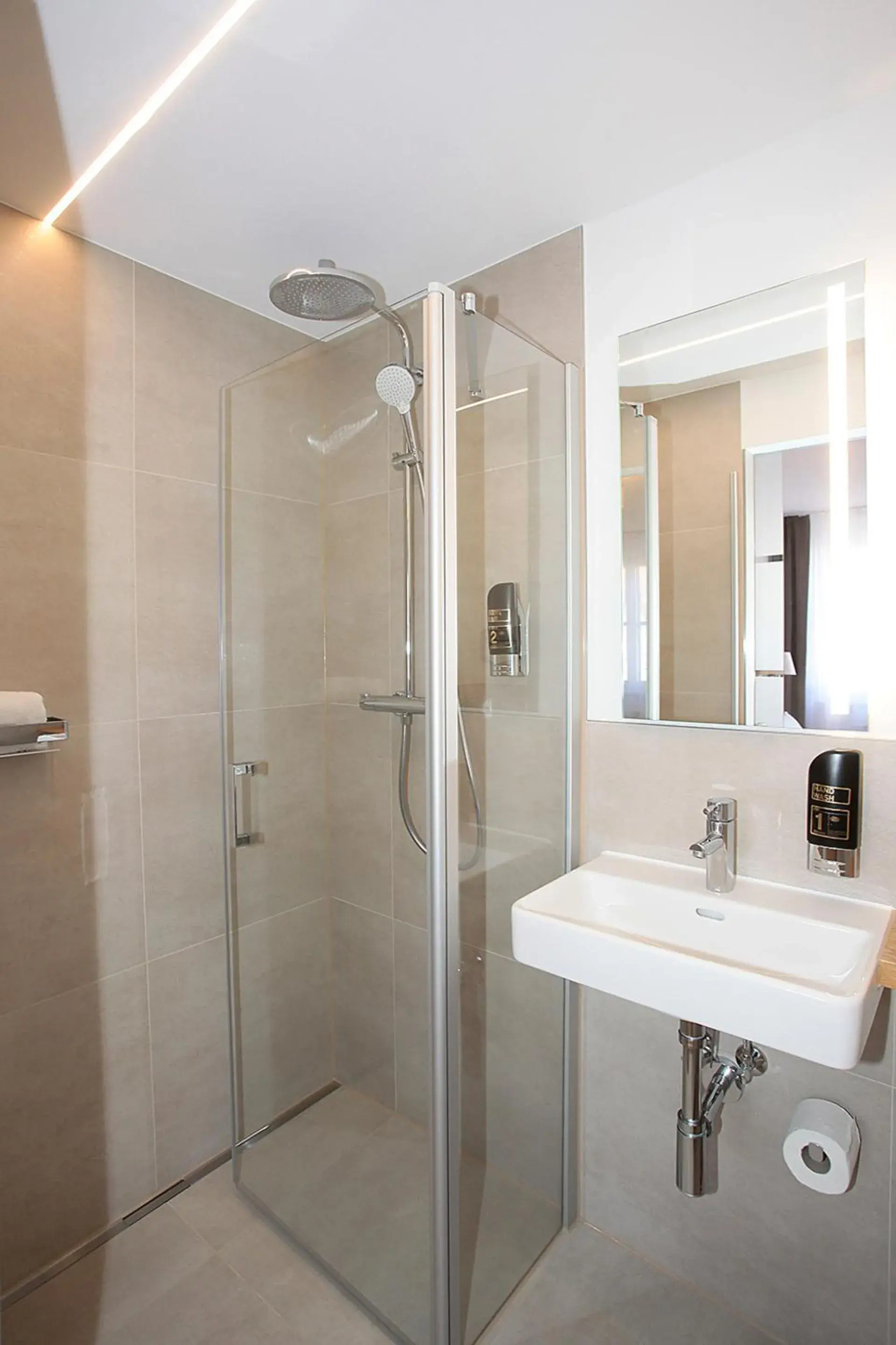 Double Room - single occupancy in Württembergischer Hof Double Room - single occupancy in Württembergischer Hof