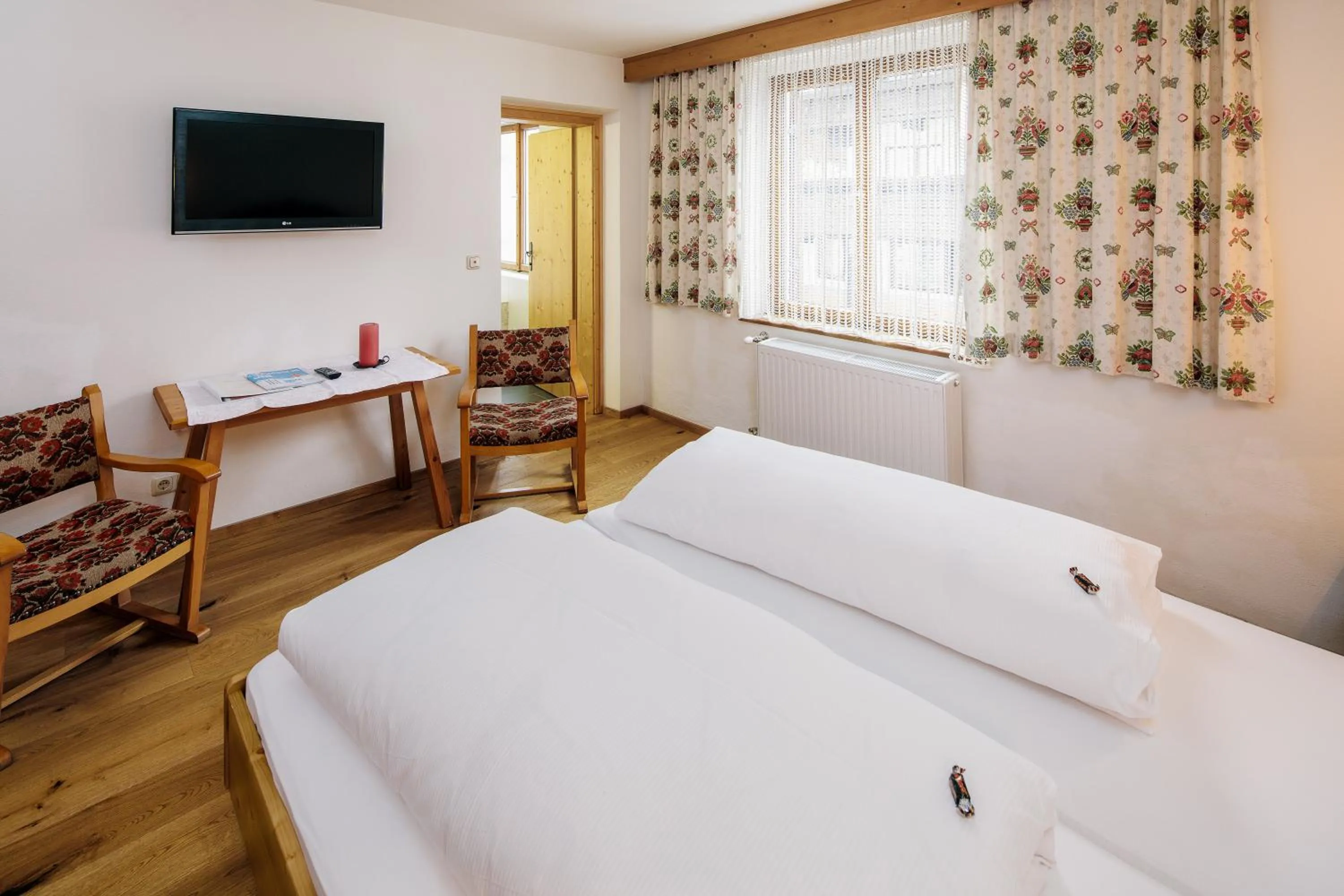 TV and multimedia, Bed in Hotel Komperdell