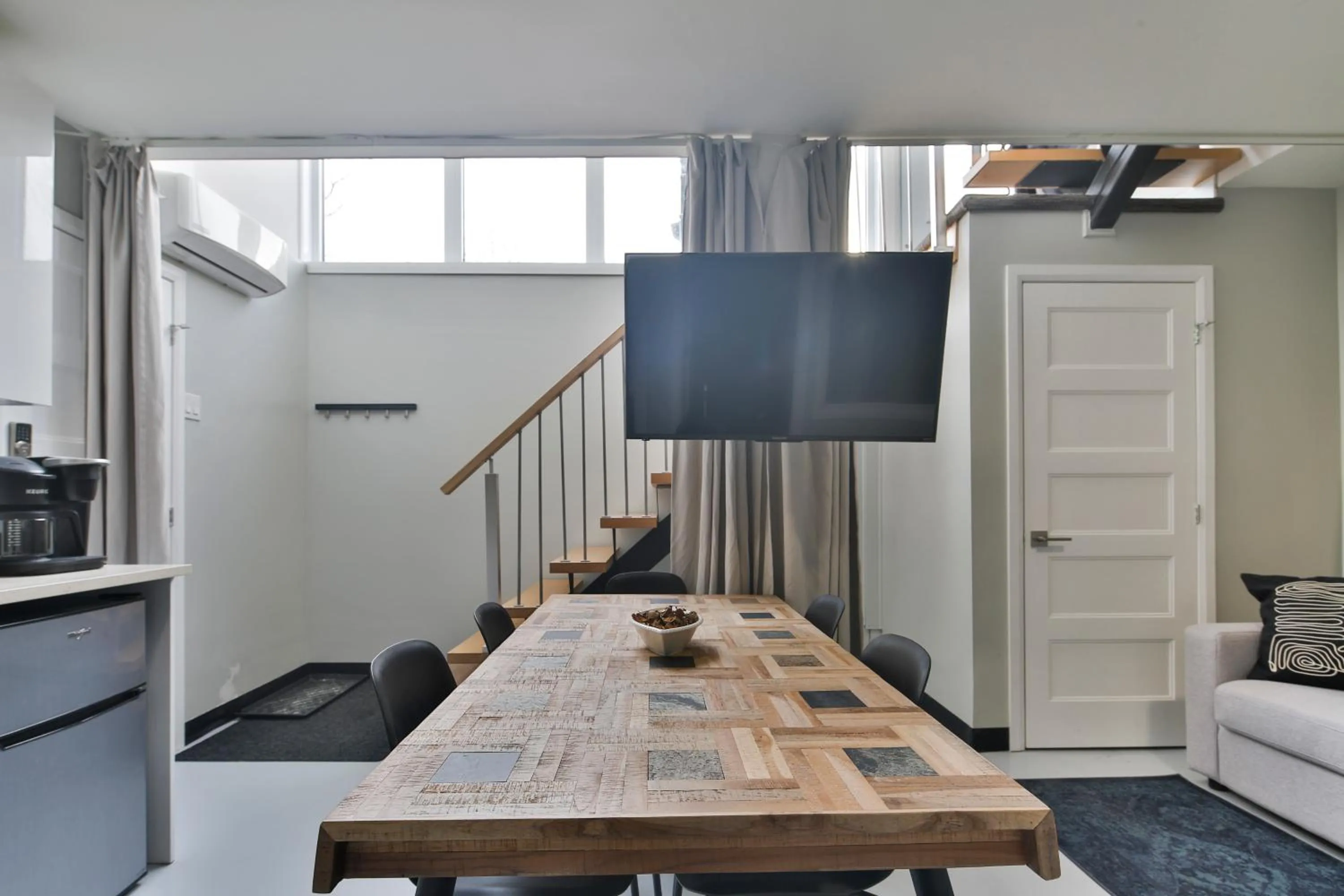 TV and multimedia in Parc Avenue Lofts