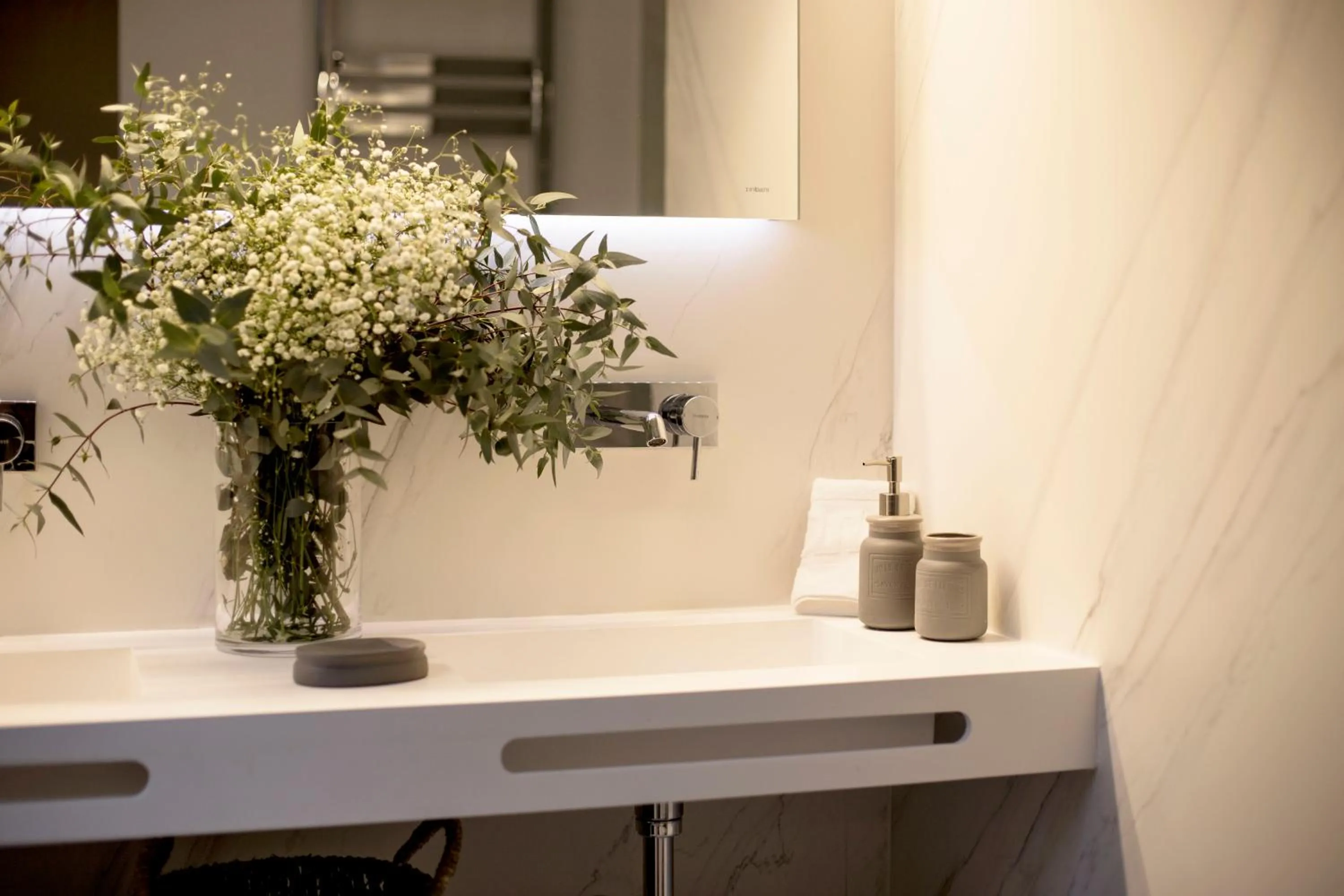 Bathroom in U-Sense Granada Catedral