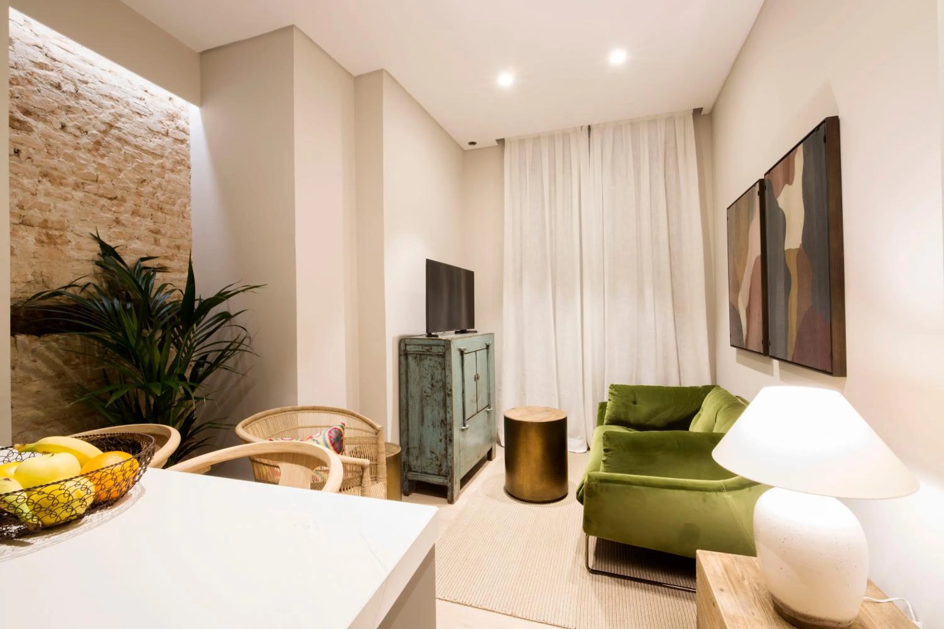 Living room in U-Sense Granada Catedral