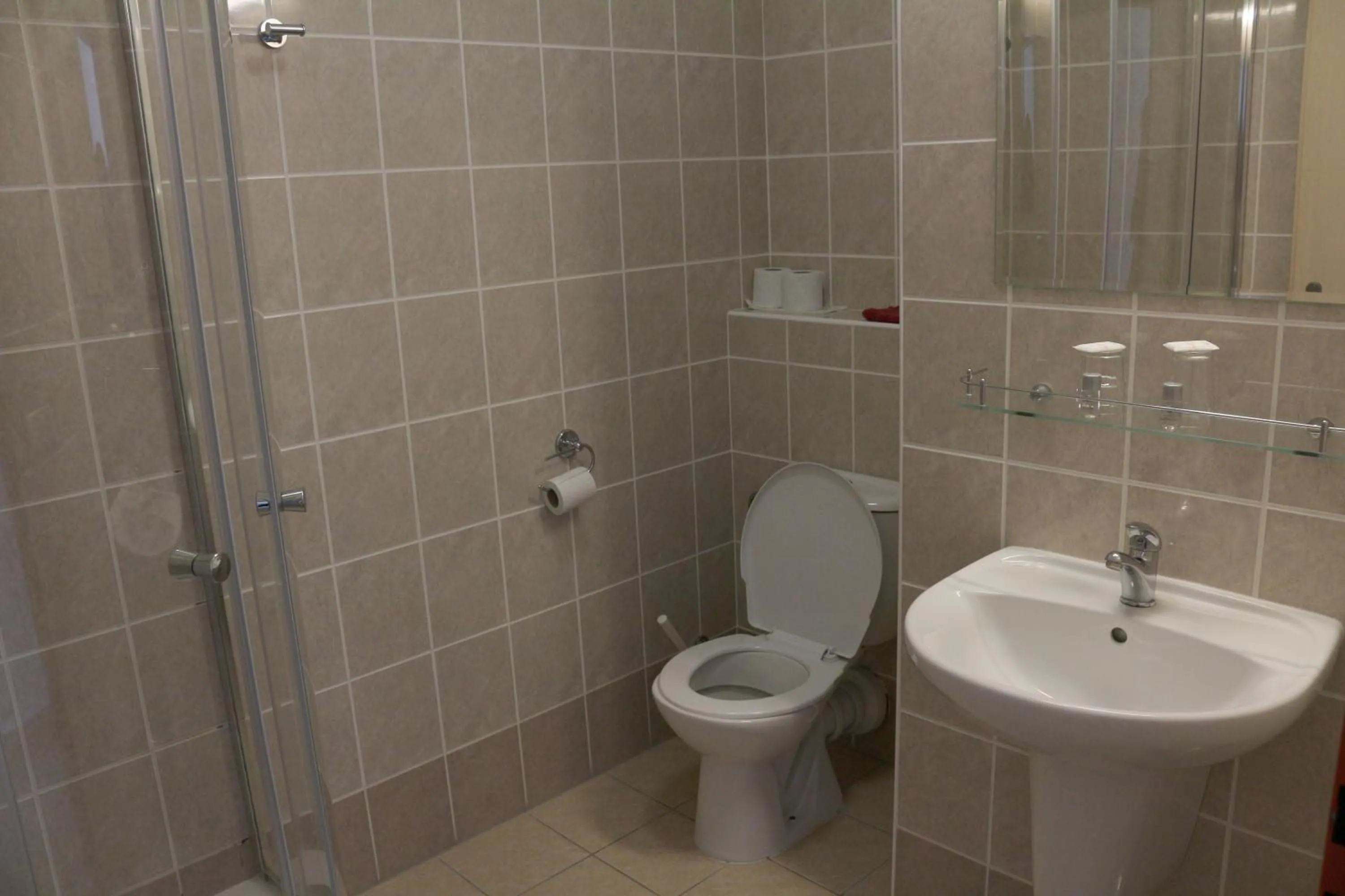 Bathroom in Hotel Petra