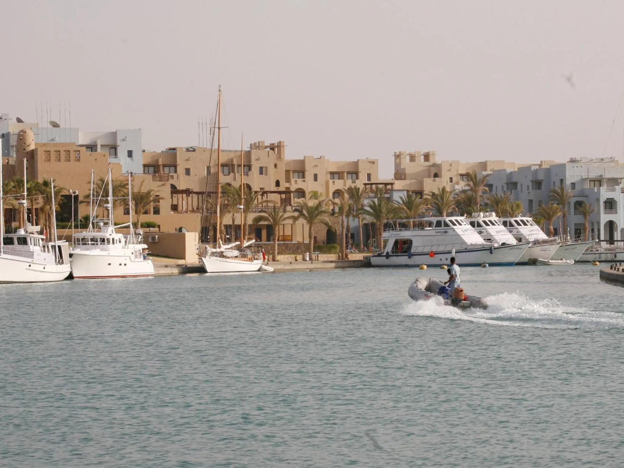 Beach in Marina Lodge at Port Ghalib