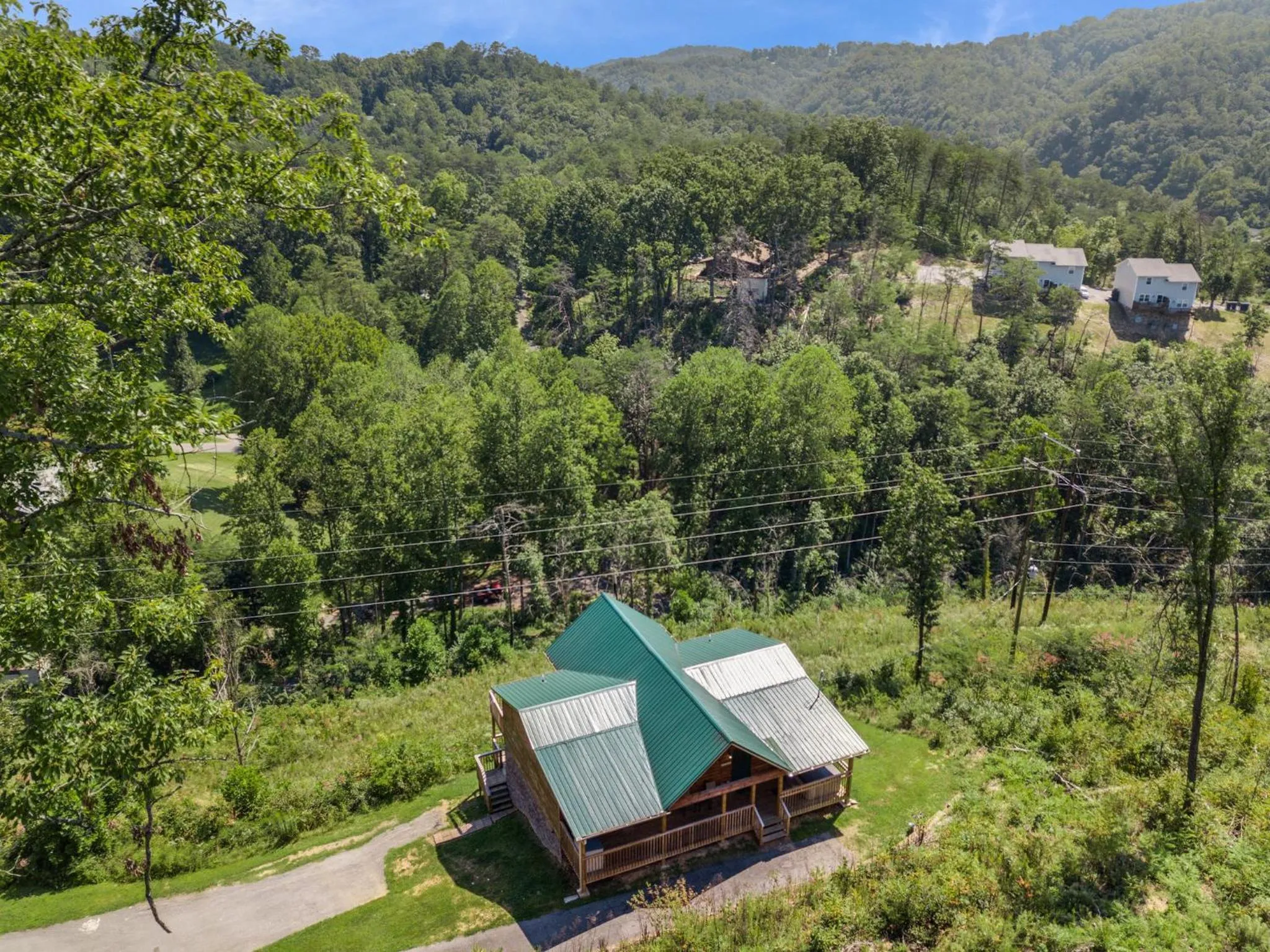 Property building in Emilys Hideaway