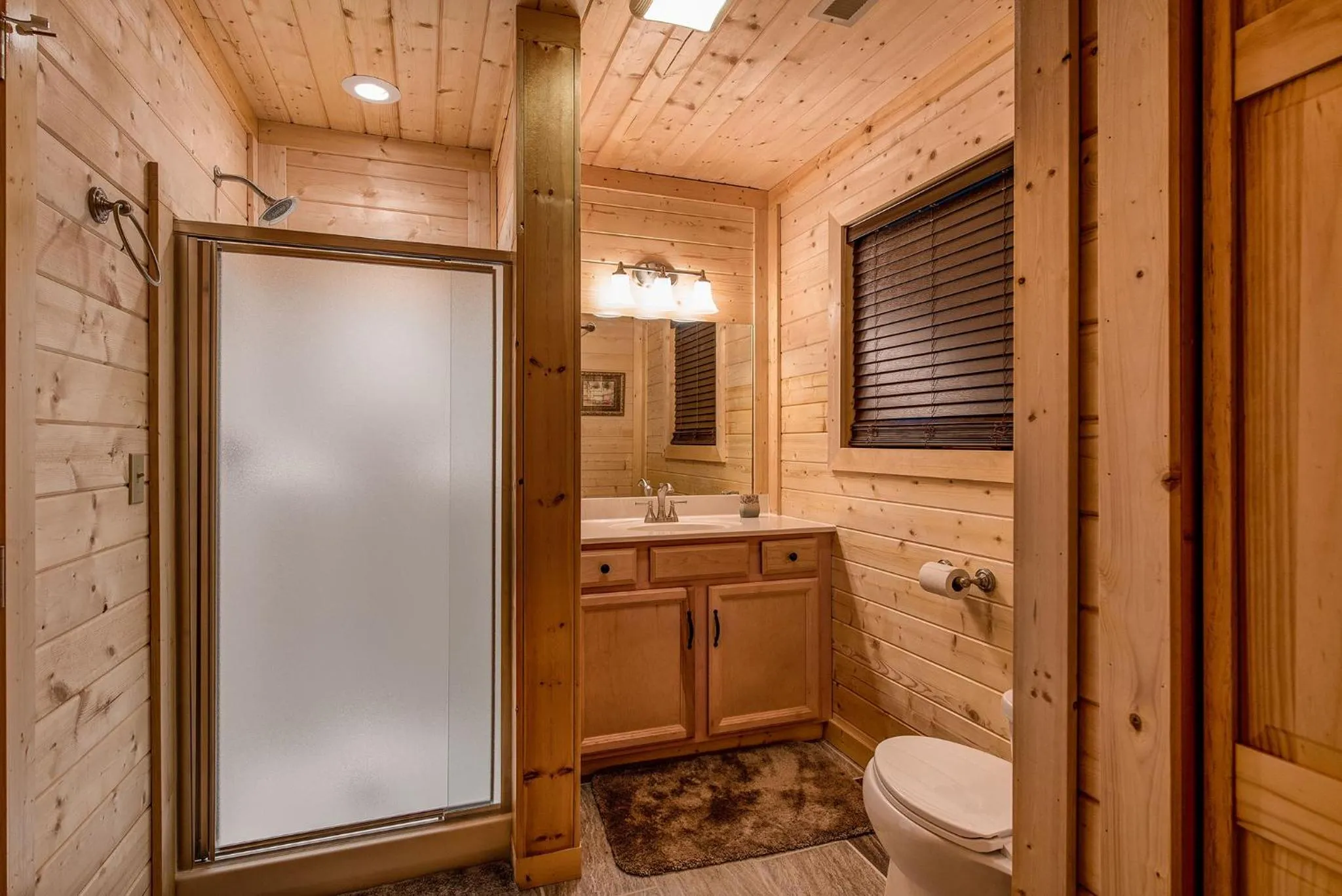 Property building in Emilys Hideaway