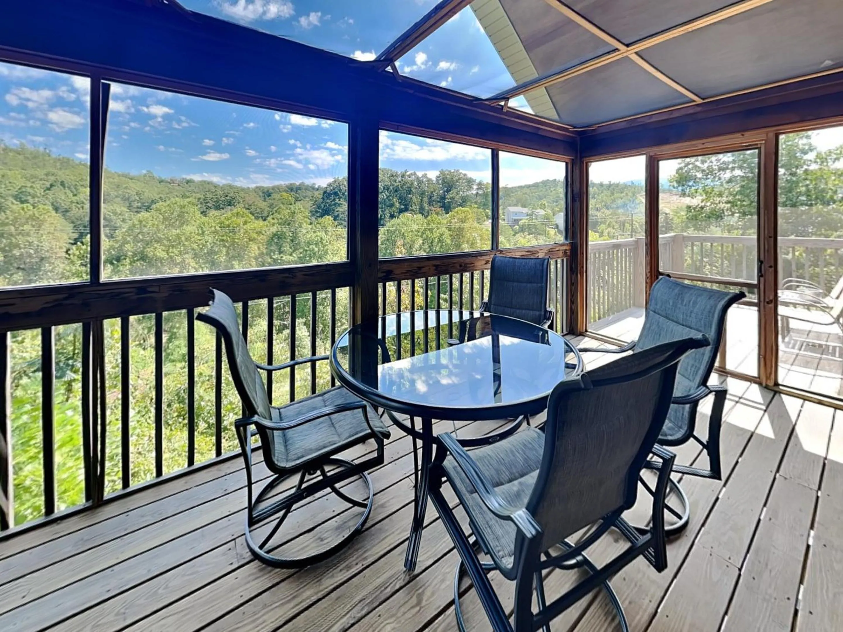 Property building in Emilys Hideaway