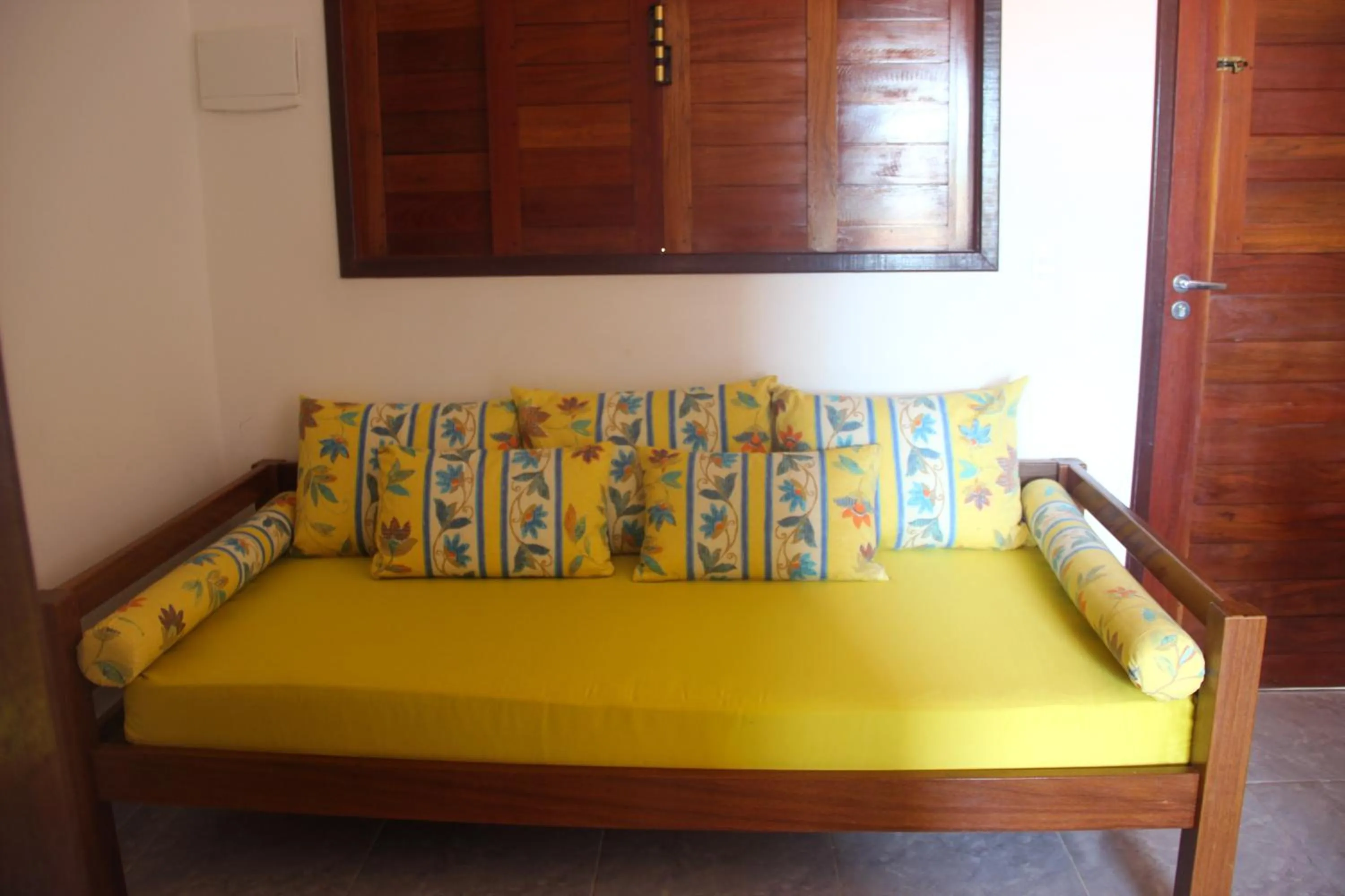 Living room in Flat's Portal do Sol-SMG