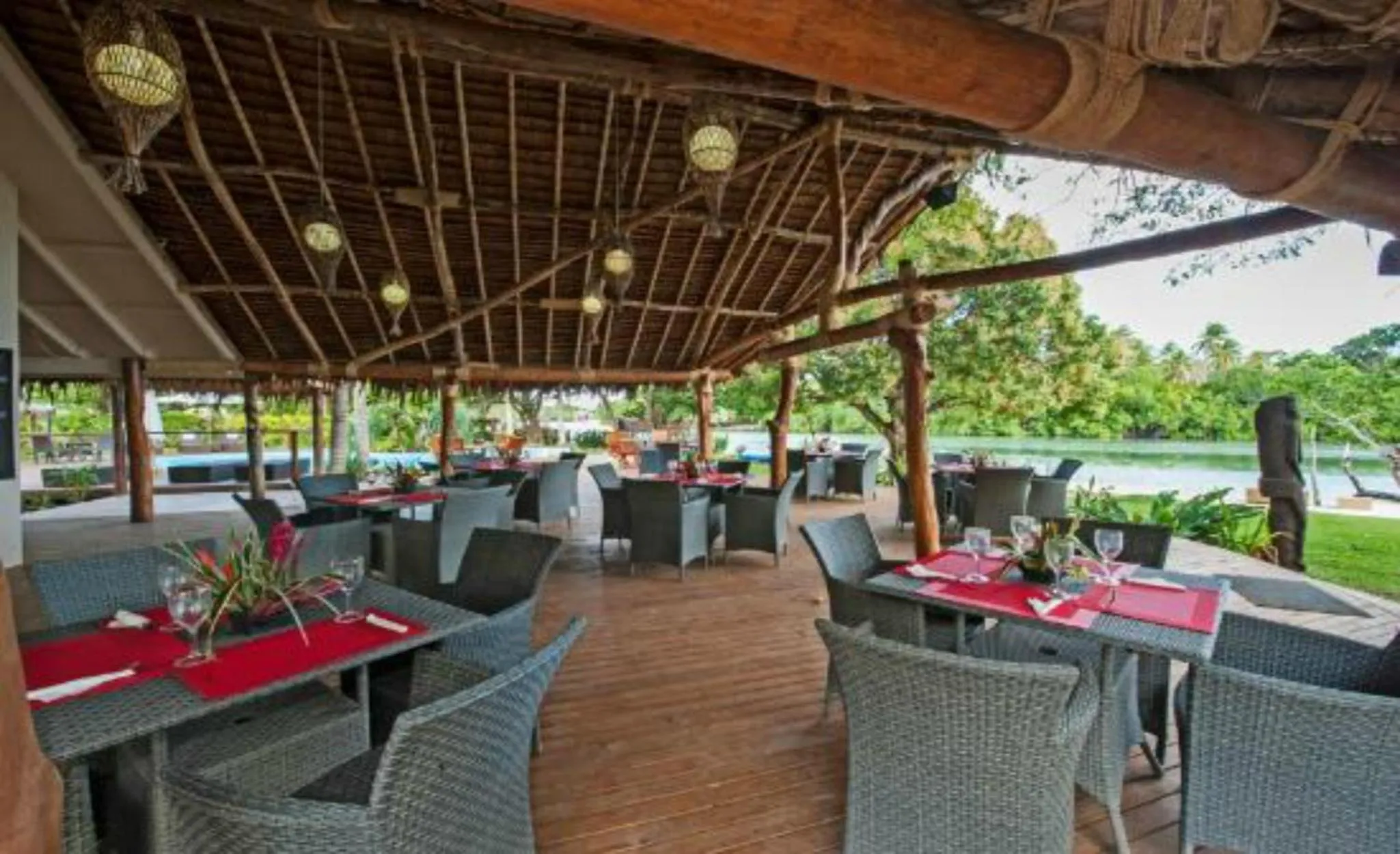 Restaurant/places to eat in MG Cocomo Resort Vanuatu