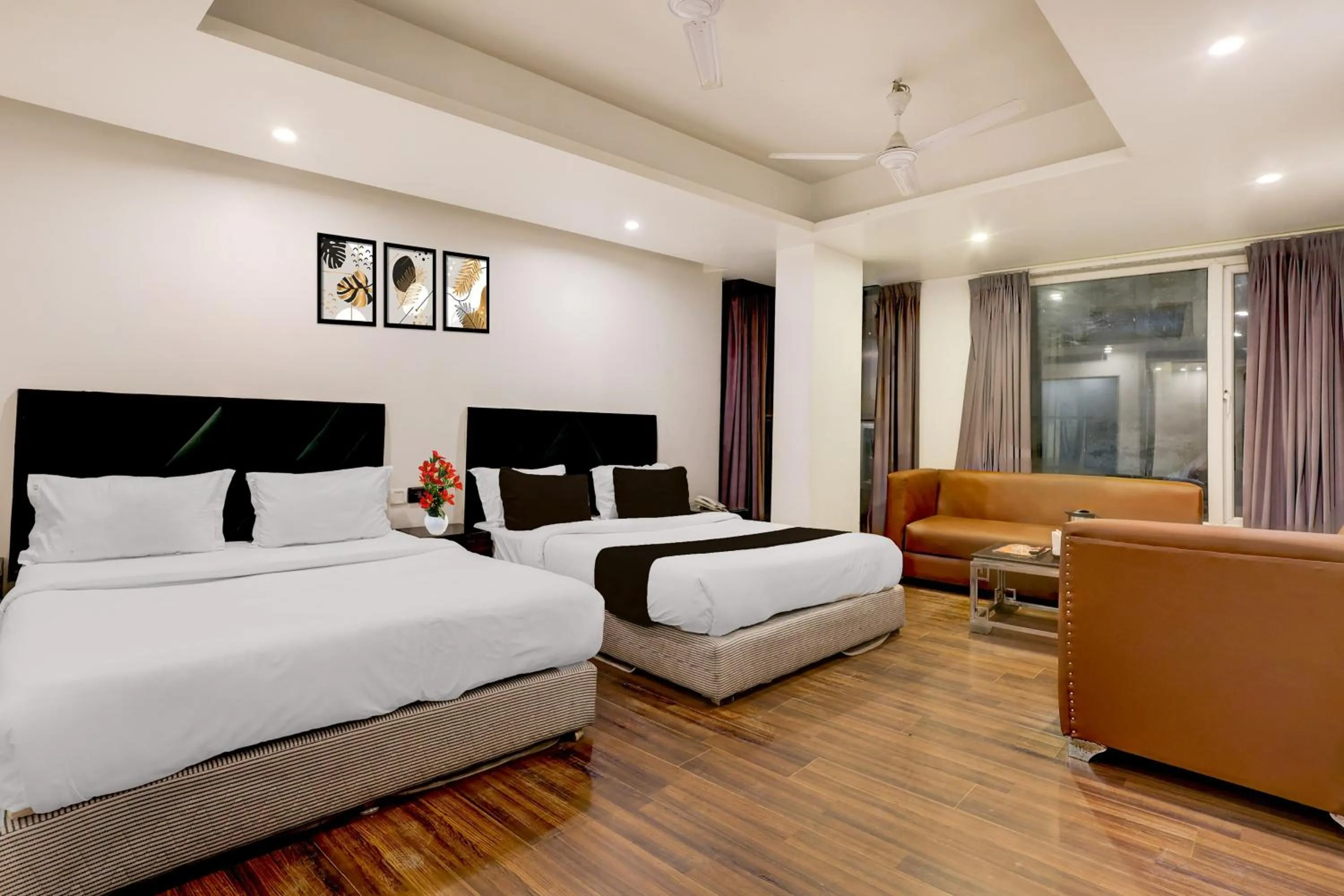 Bedroom, Bed in Super Townhouse Oak New Delhi Central Railway Junction Formerly Uppal International
