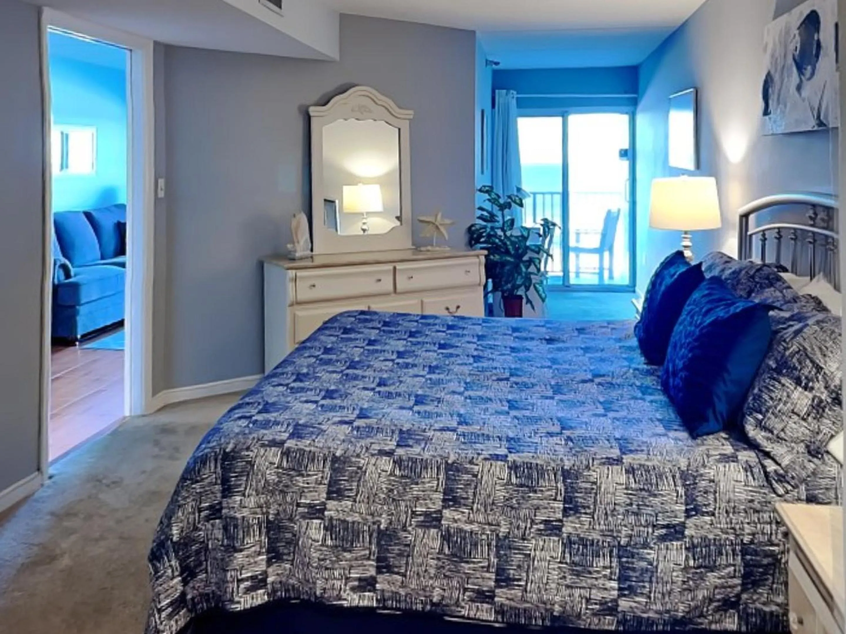Bed in Jacksonville Beachdrifter 406
