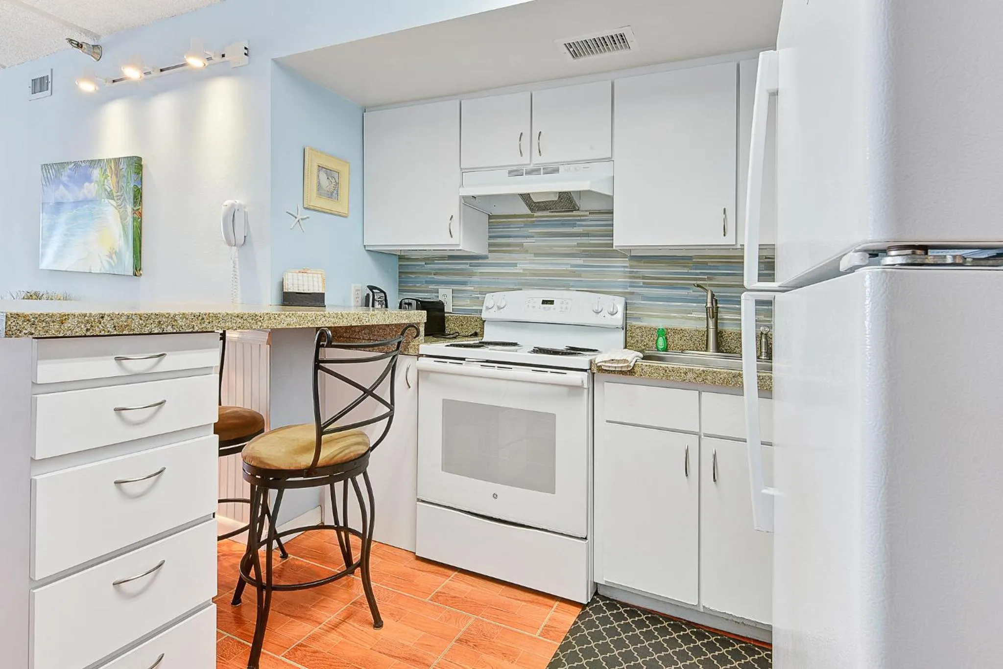Kitchen or kitchenette in Jacksonville Beachdrifter 406