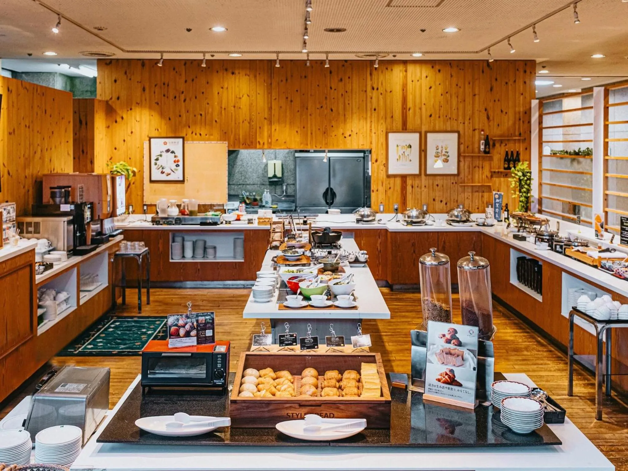 Food and drinks in Kanazawa Kokusai Hotel