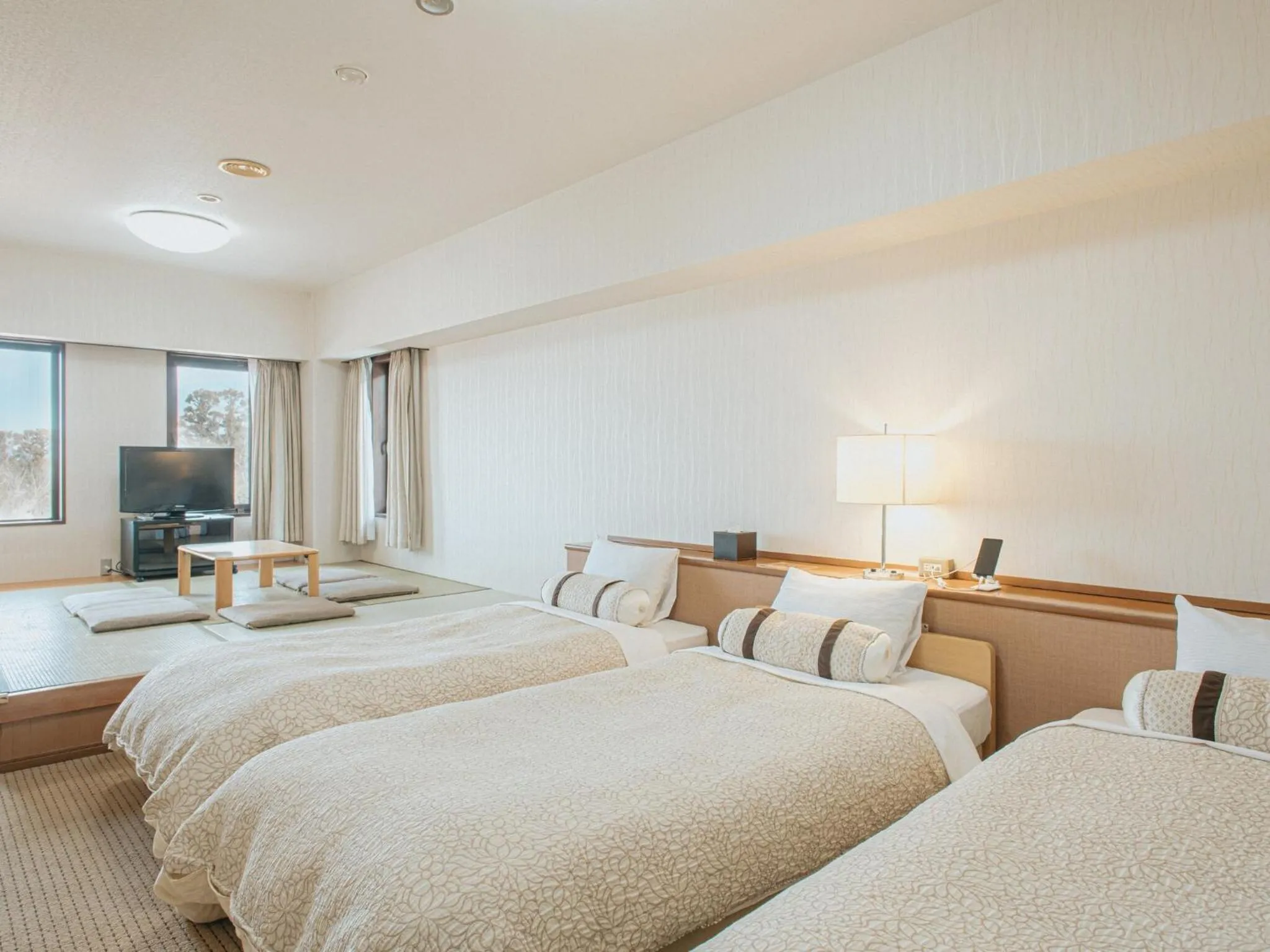 View (from property/room), Bed in Kanazawa Kokusai Hotel