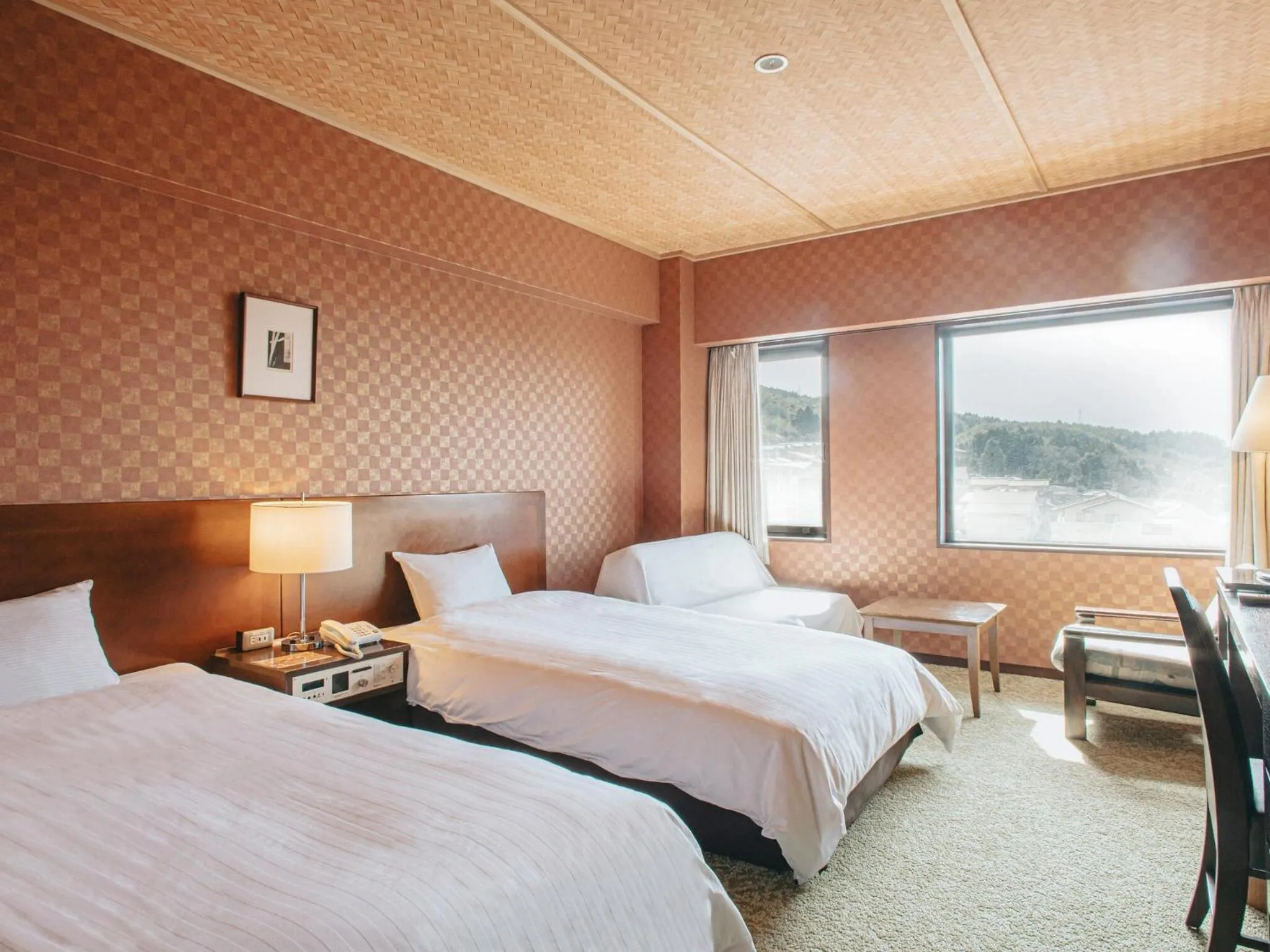 View (from property/room), Bed in Kanazawa Kokusai Hotel