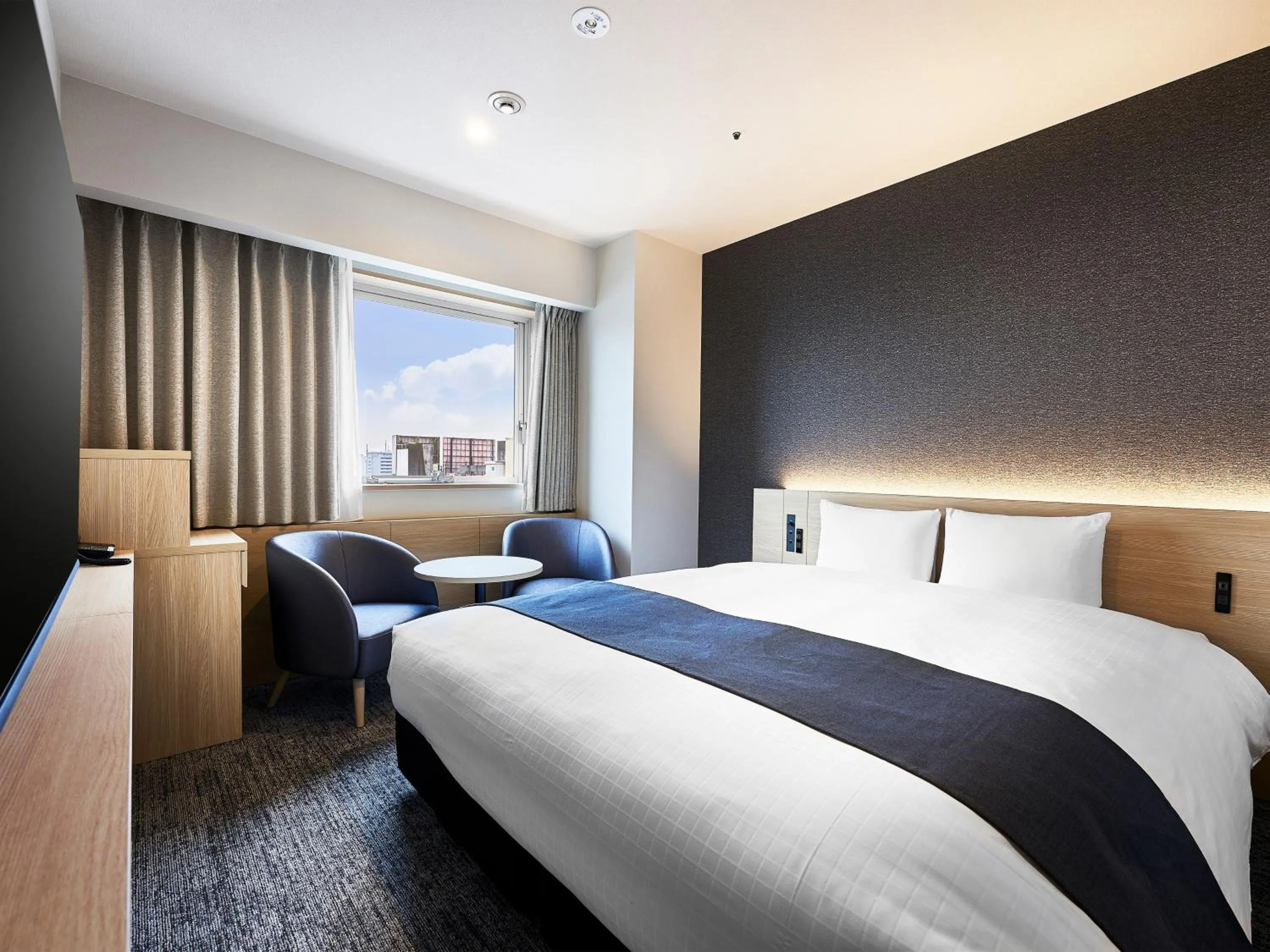 Bed in Daiwa Roynet Hotel Gifu