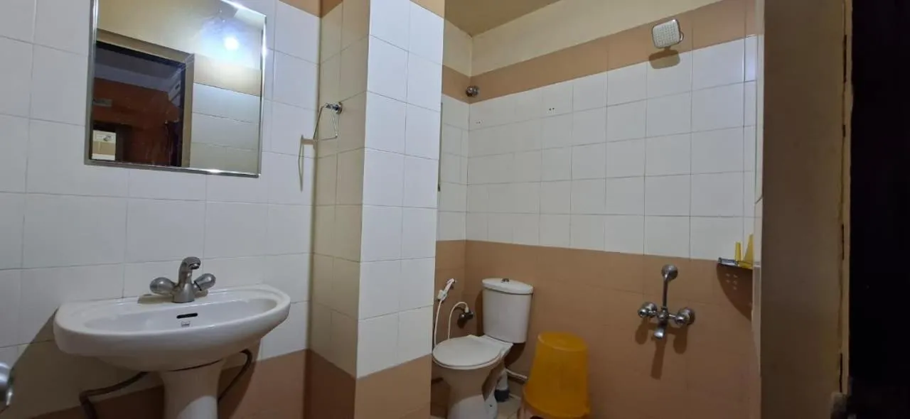 Bathroom in Kingston Palace