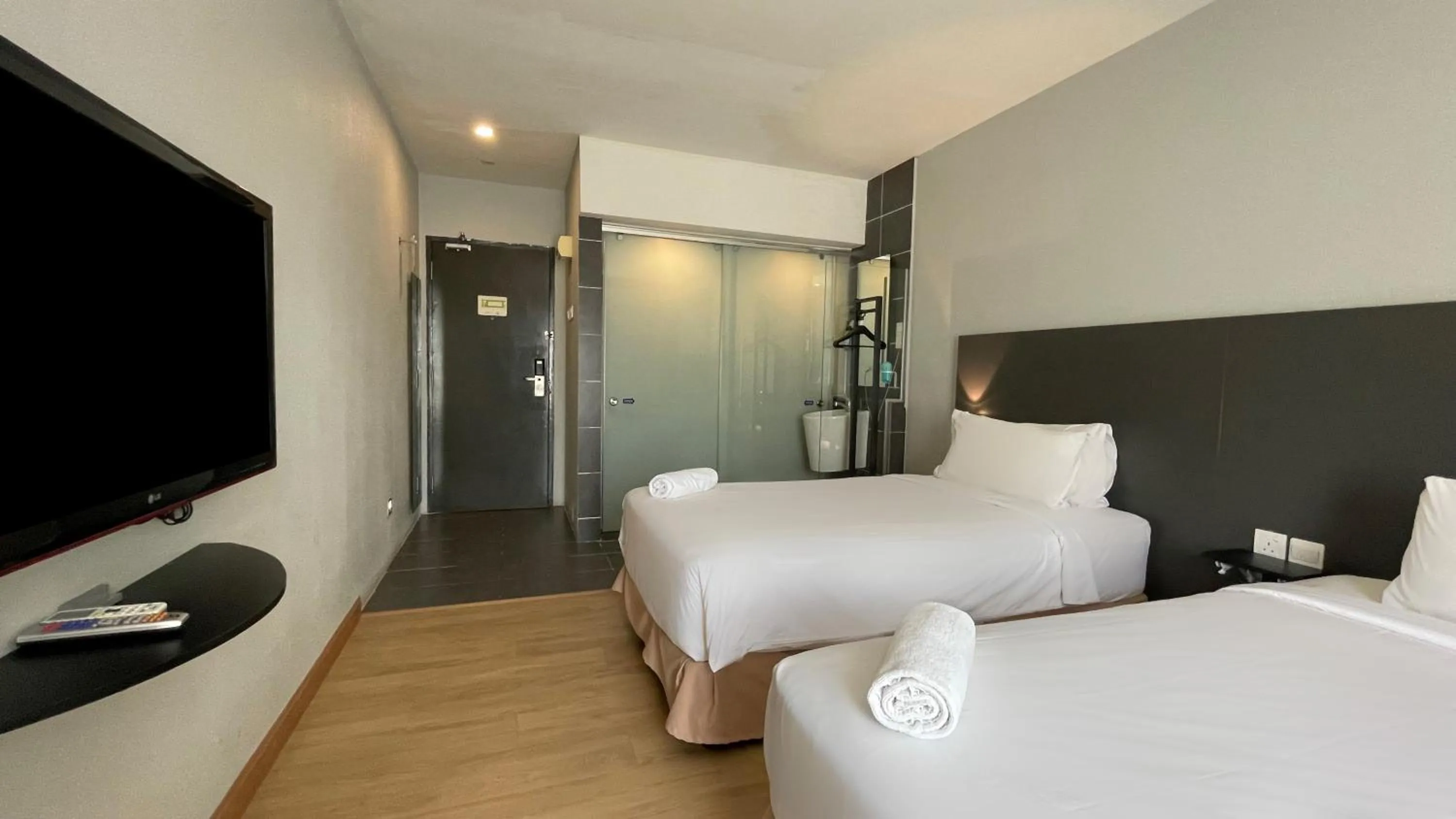 Bed in The Leverage Business Hotel - Rawang