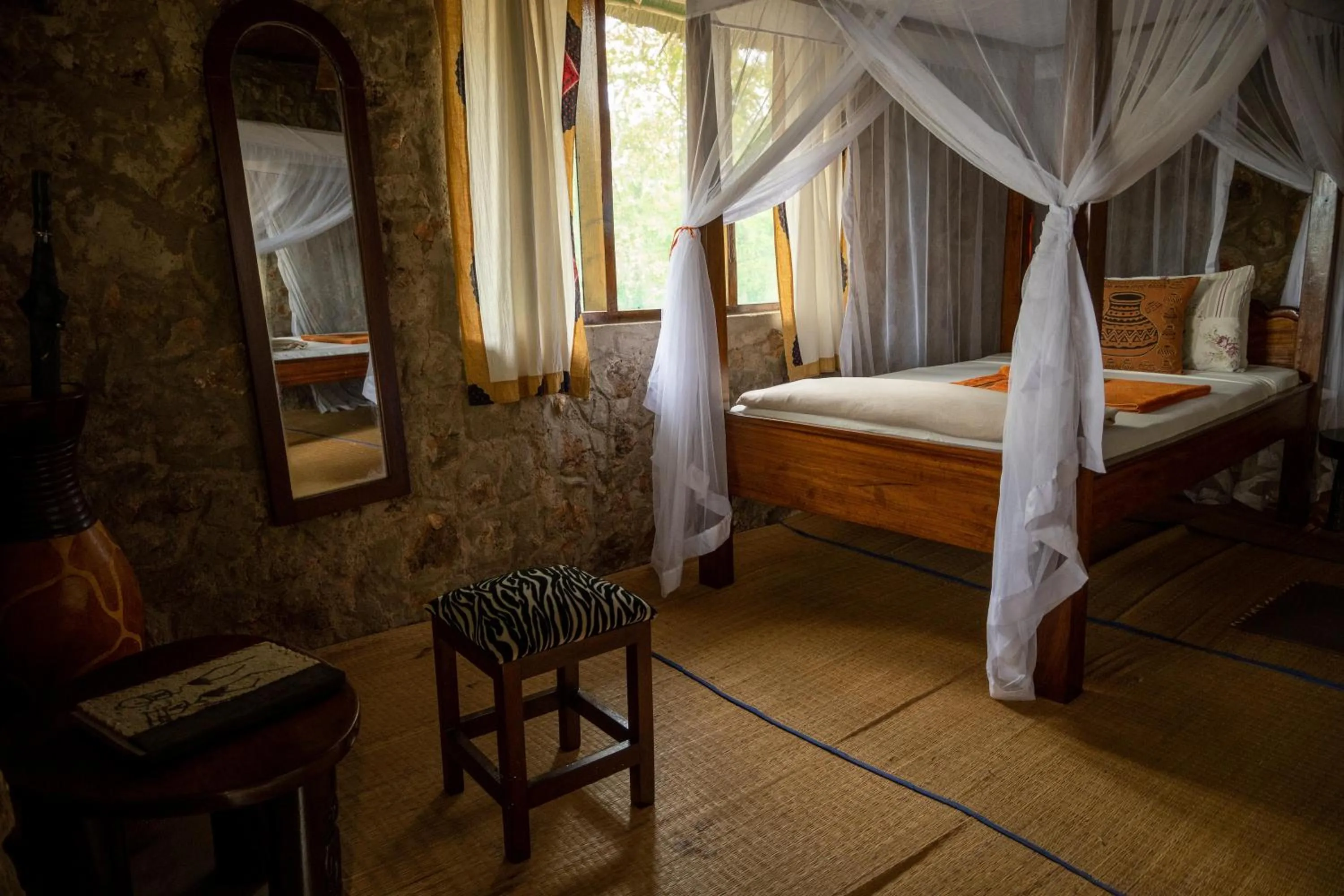 Bedroom, Bed in Sable Mountain Lodge, A Tent with a View Safaris