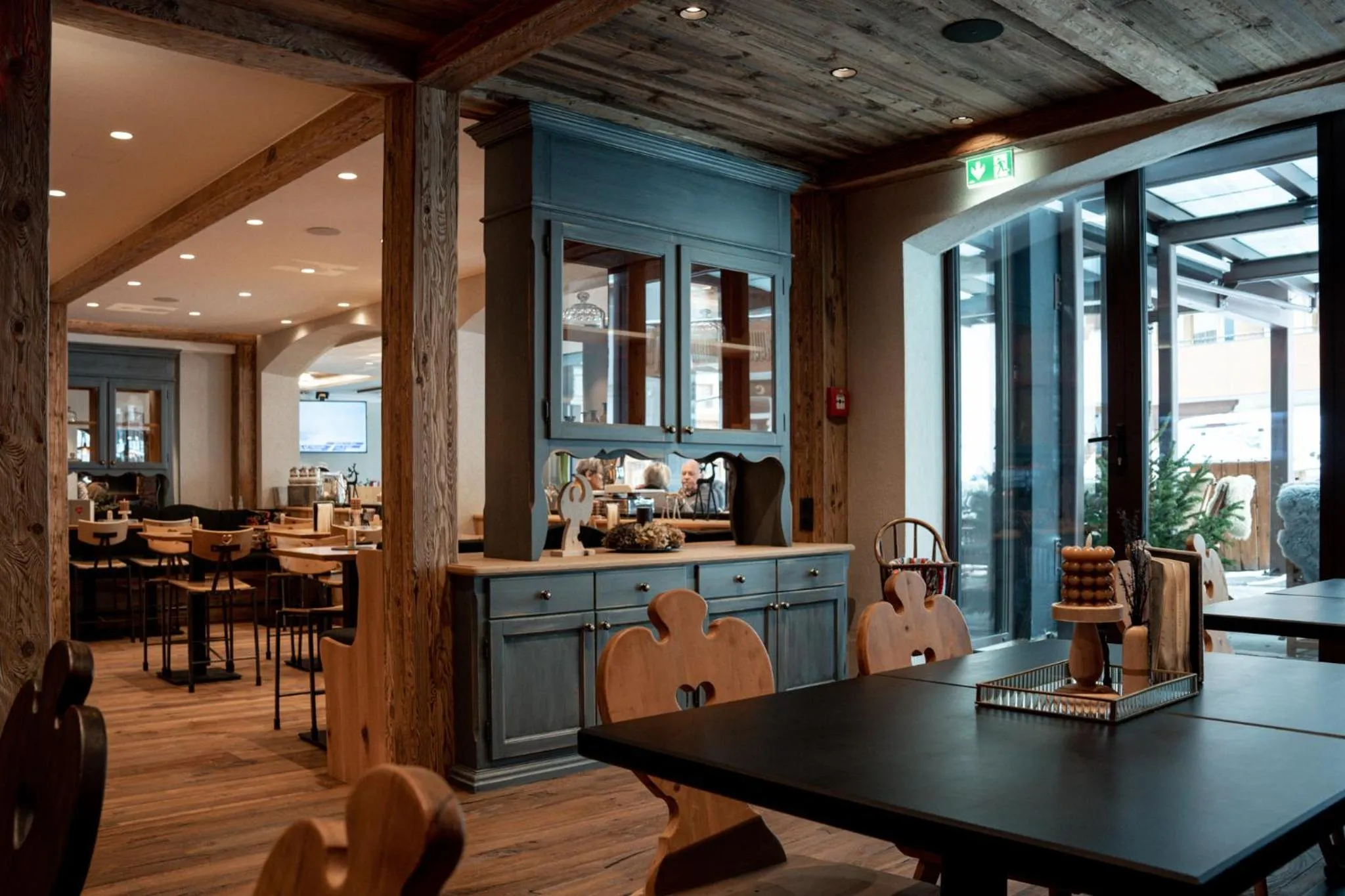 Seating area in Hotel Universo