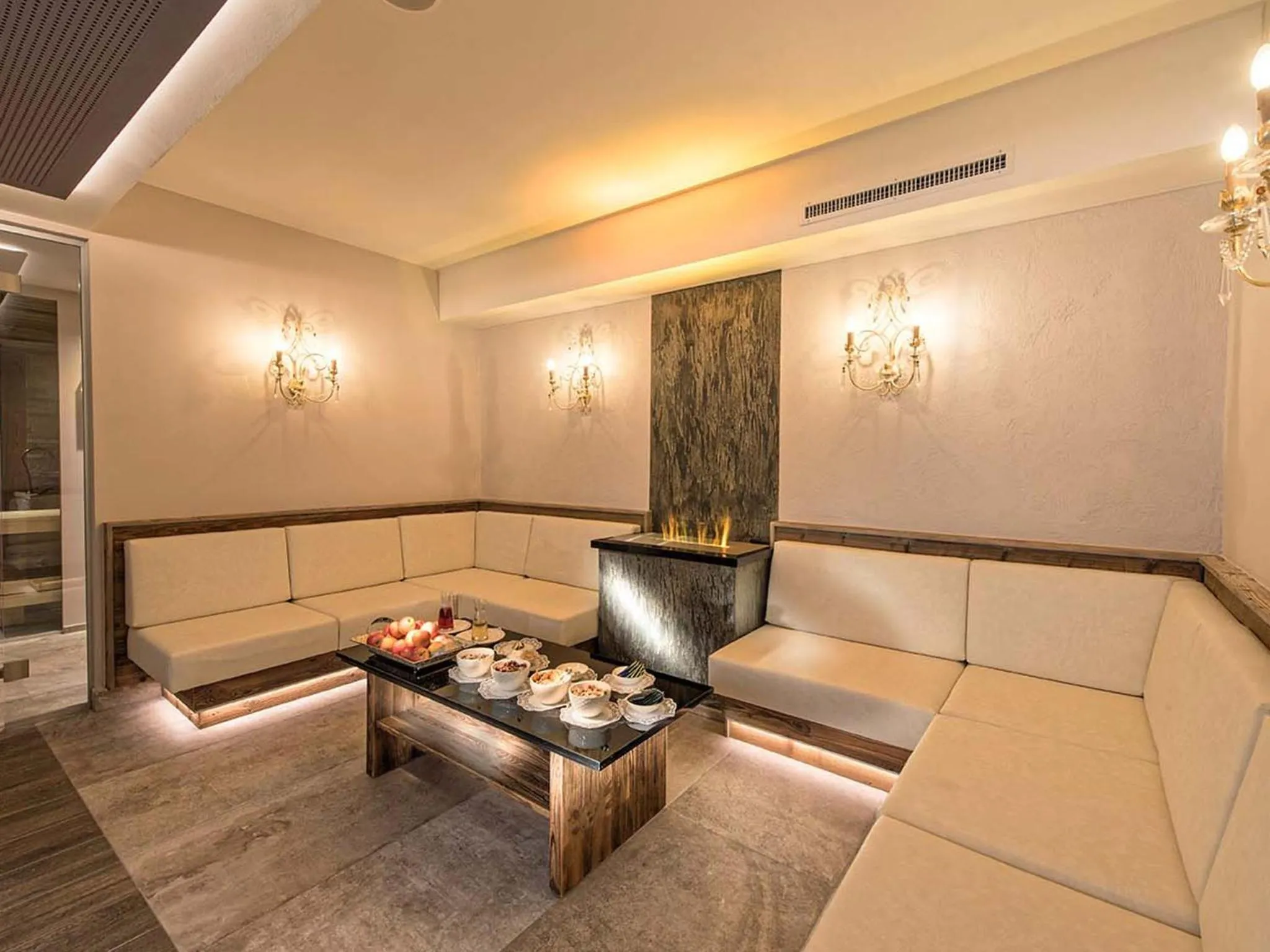 Seating area in Hotel Universo