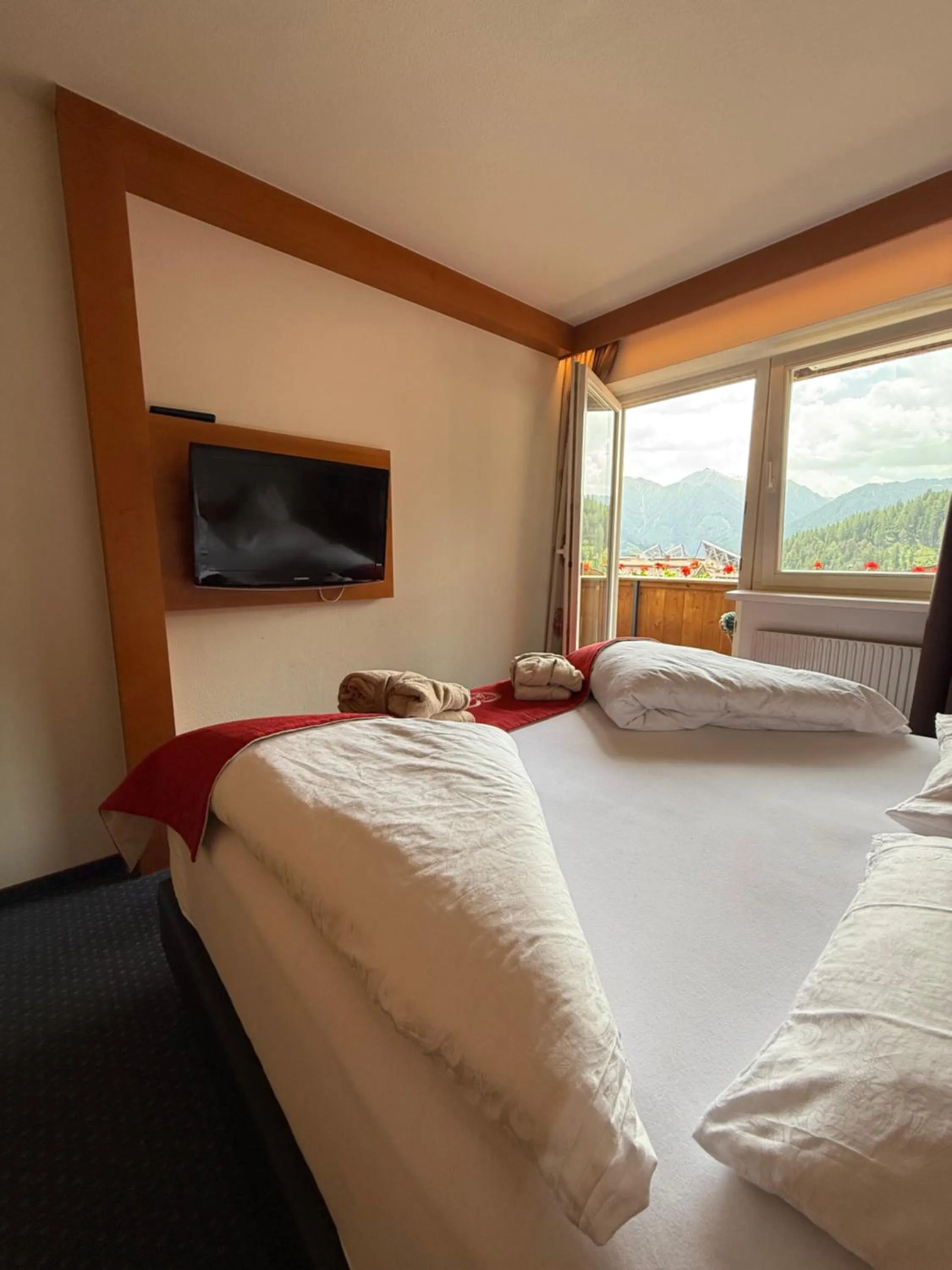 Bed in Hotel Universo