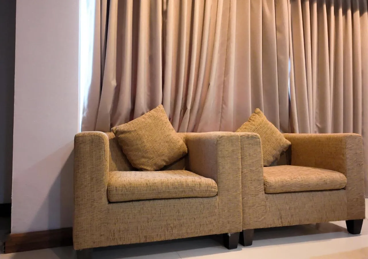 Seating area in The Solac At Srinakarin