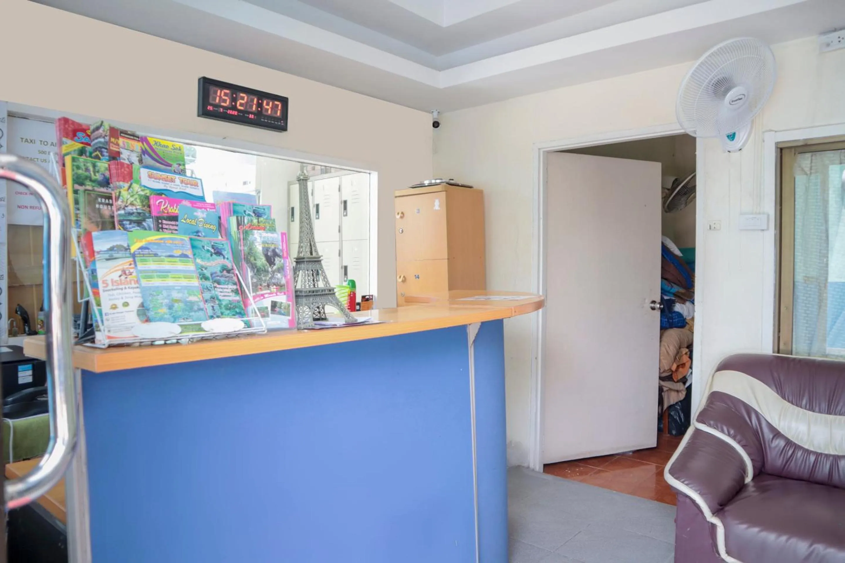 Lobby or reception, Lobby/Reception in OYO 681 Paradise Hotel