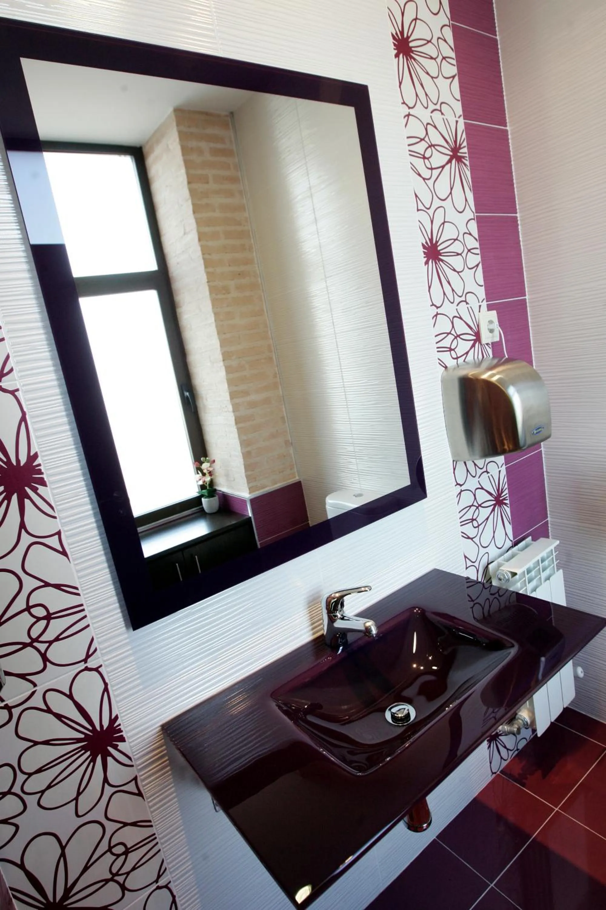 Restaurant/places to eat in Hotel La Bastida