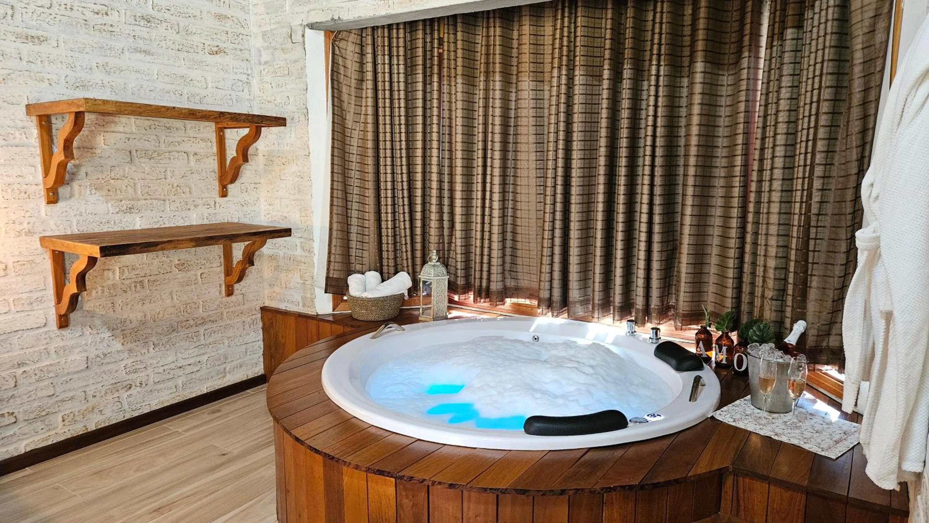 Hot Tub in Chalé Gosto da Roça