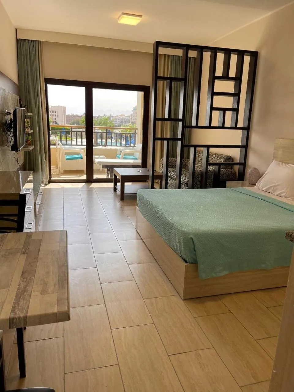 Bed in AlDau Heights Apartments