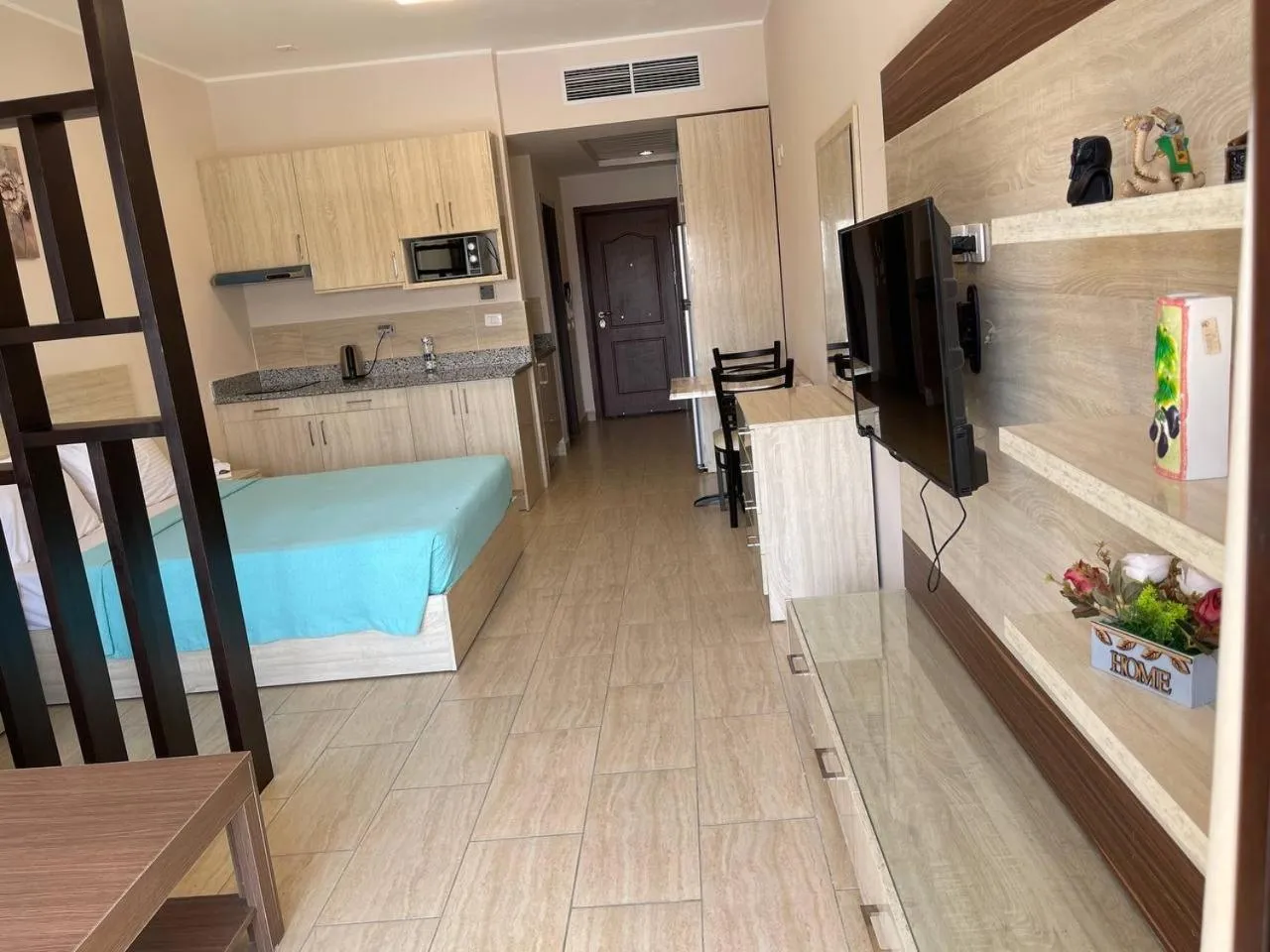 Bed in AlDau Heights Apartments